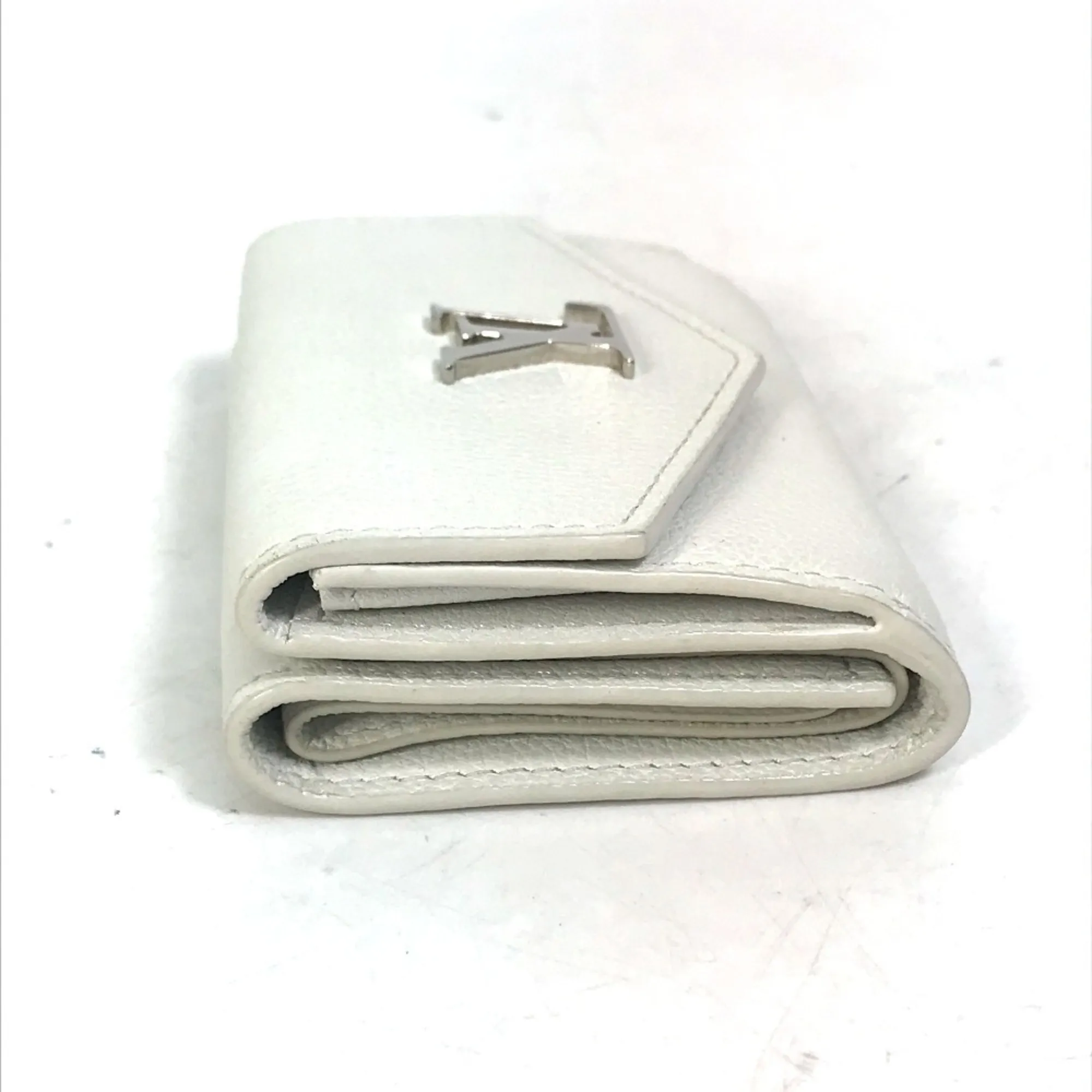 LOUIS VUITTON White Leather Wallet