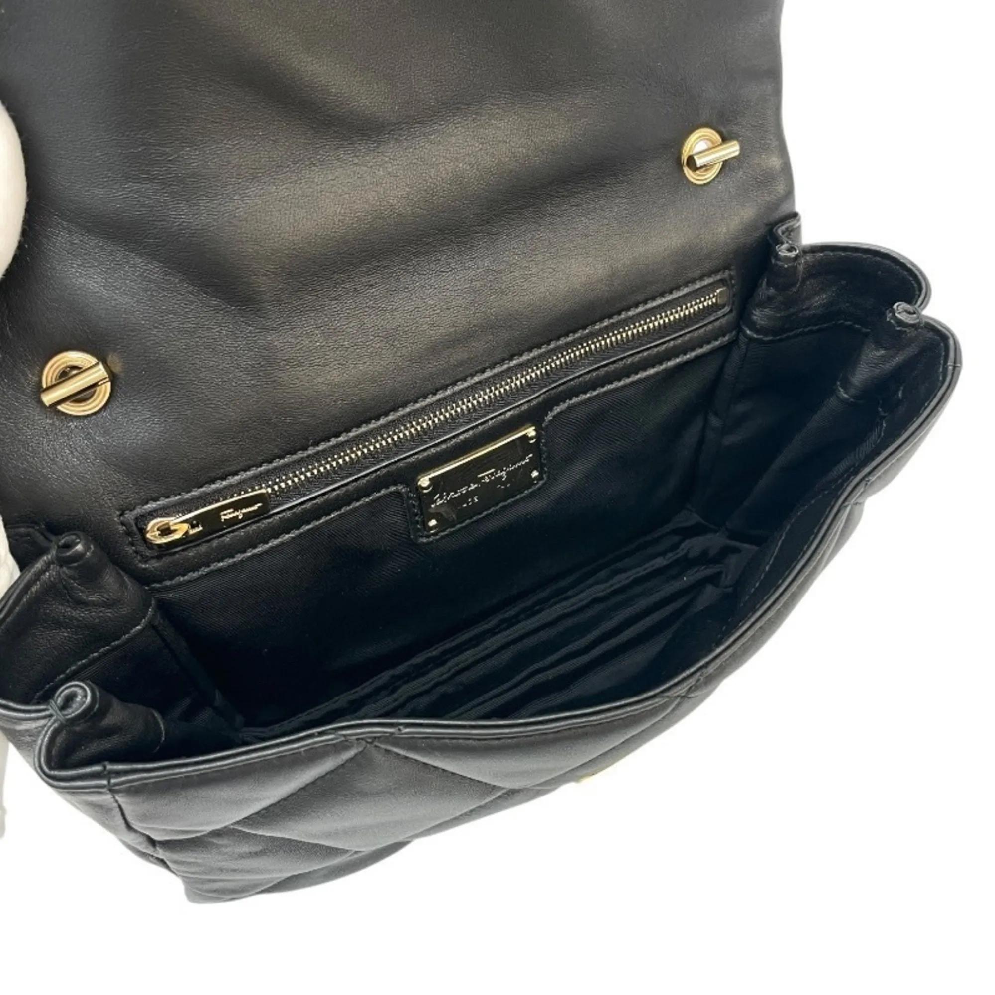 SALVATORE FERRAGAMO Black Leather Shoulder Bag