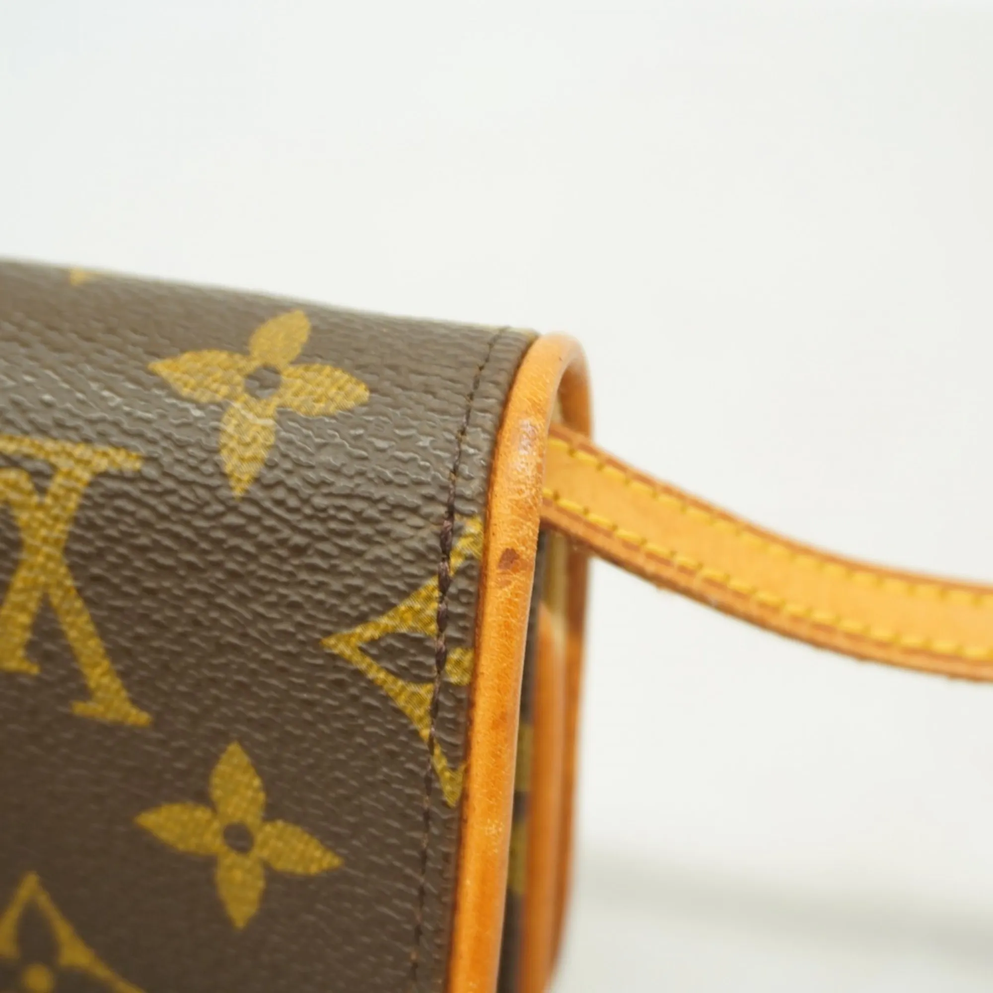LOUIS VUITTON Brown Monogram Shoulder Bag