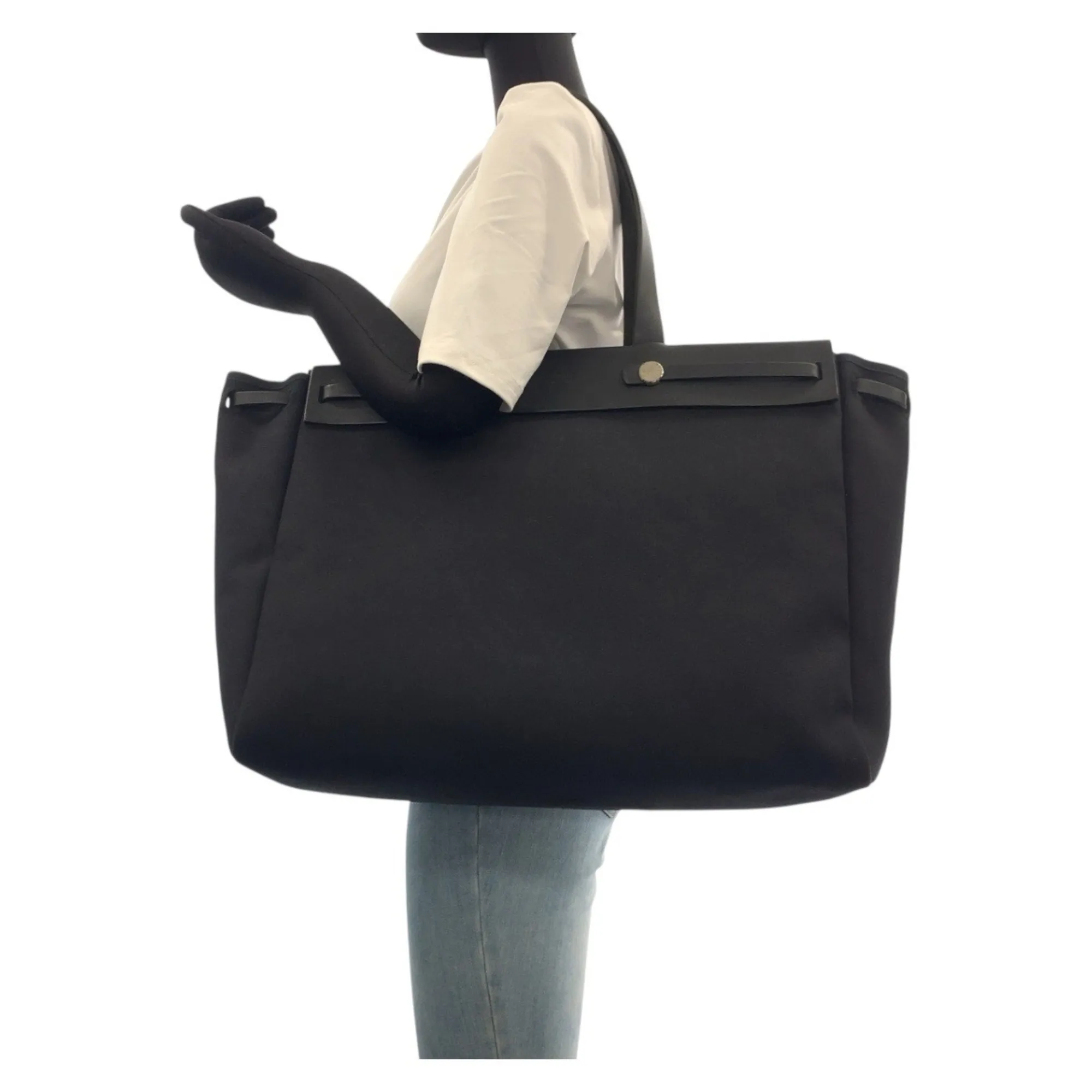 HERMES Black Leather Shoulder Bag