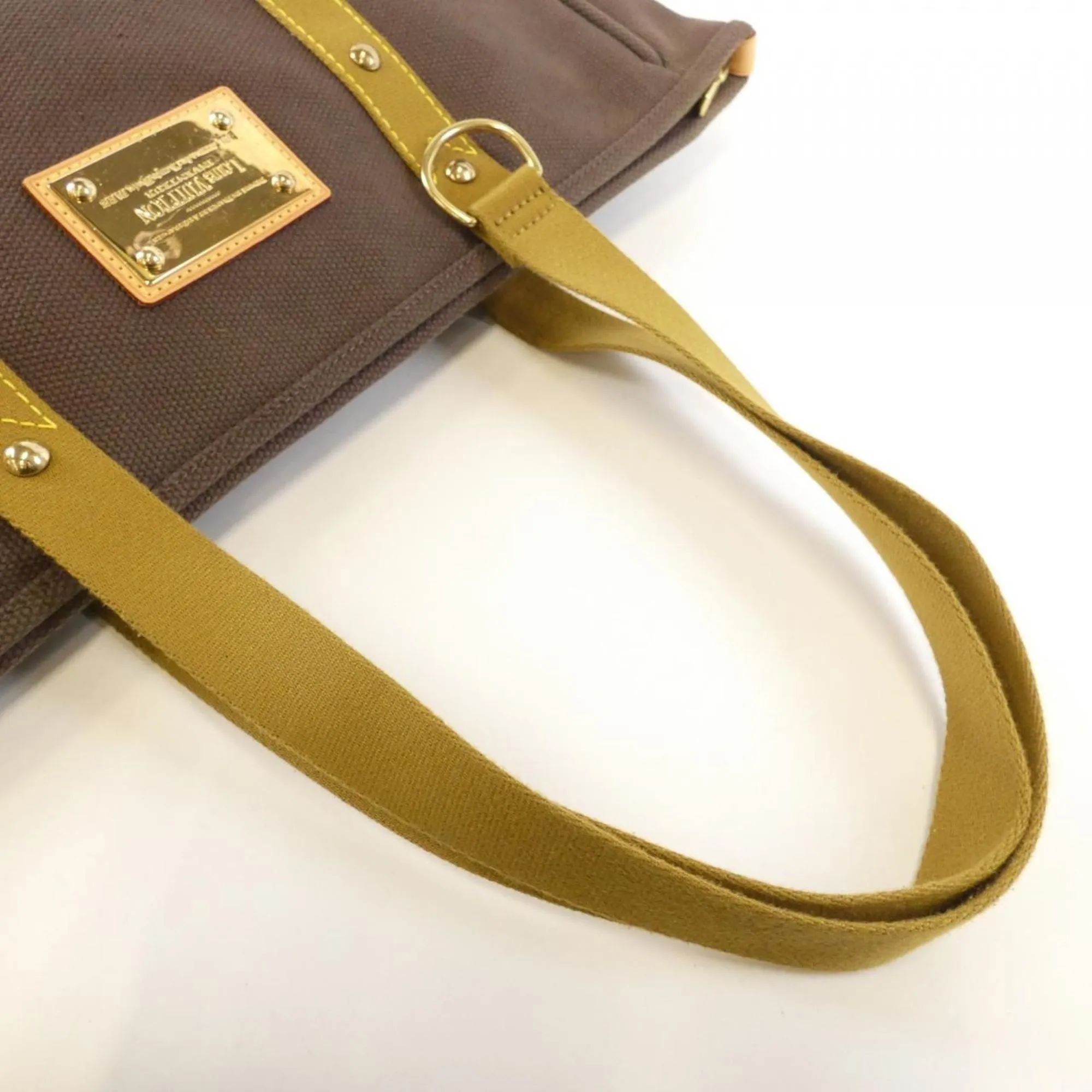 LOUIS VUITTON Gold Bag