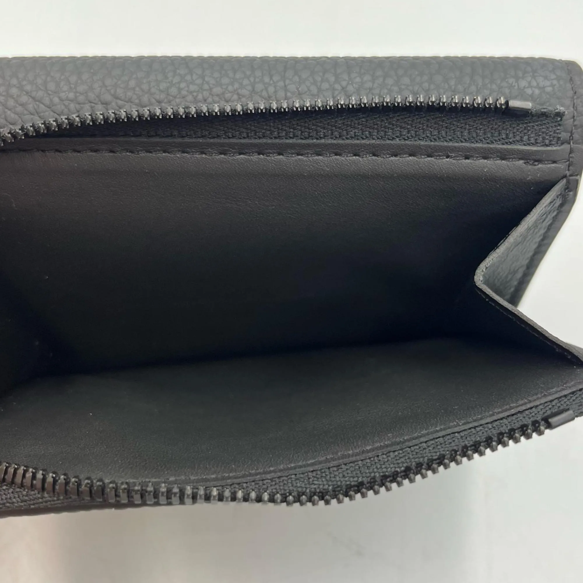 LOUIS VUITTON Black Leather Wallet