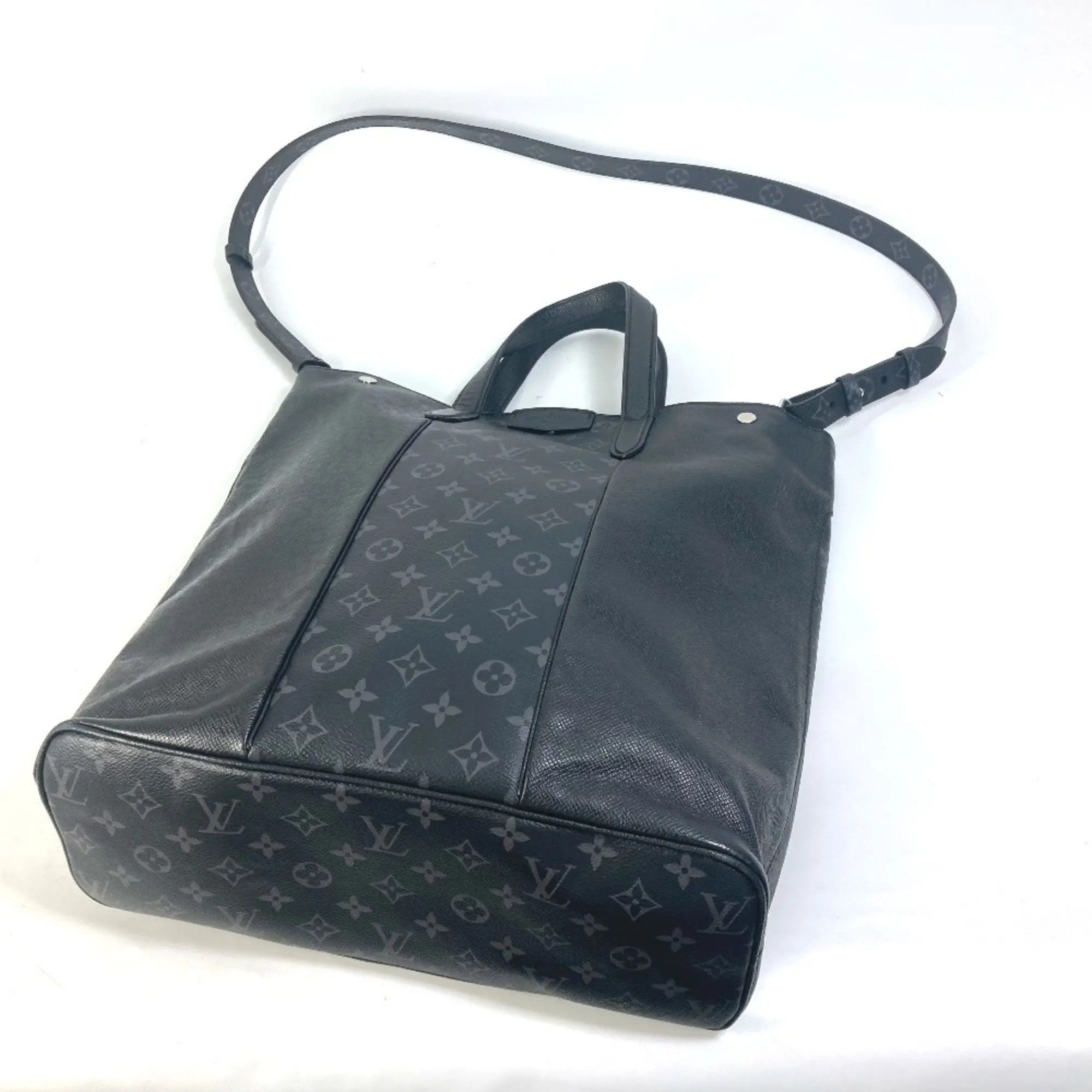 LOUIS VUITTON Black Monogram Leather Shoulder Bag