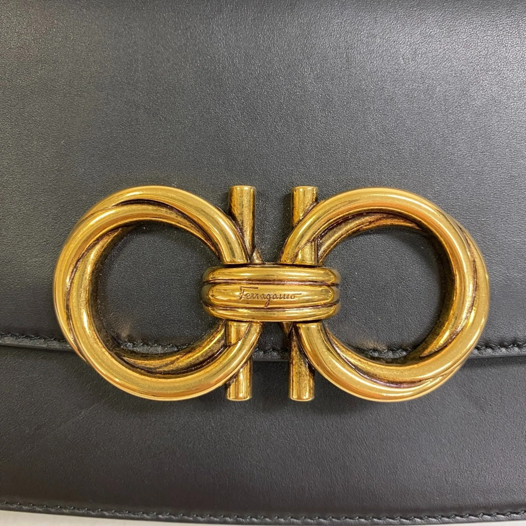 SALVATORE FERRAGAMO Black Shoulder Bag