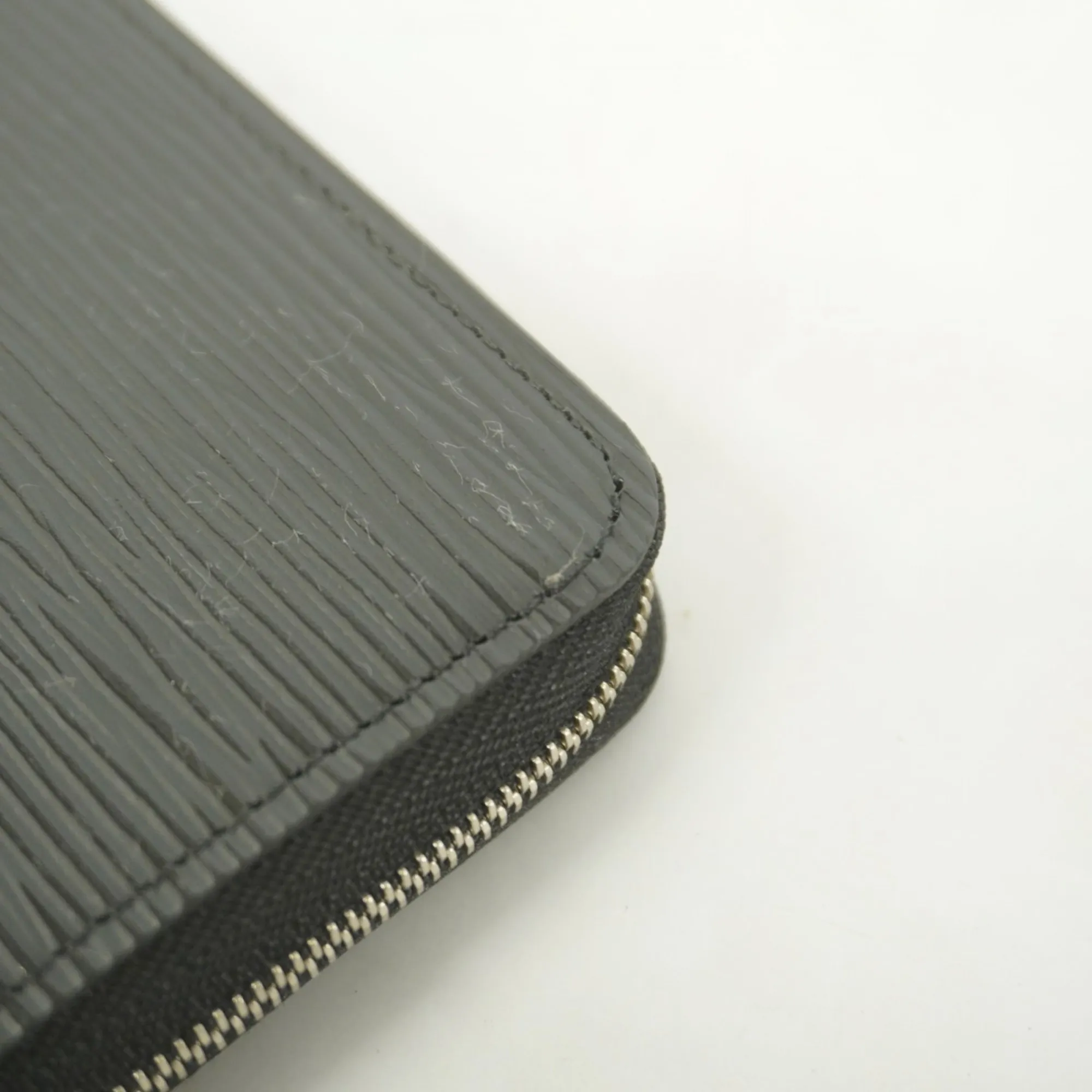 LOUIS VUITTON Black Wallet