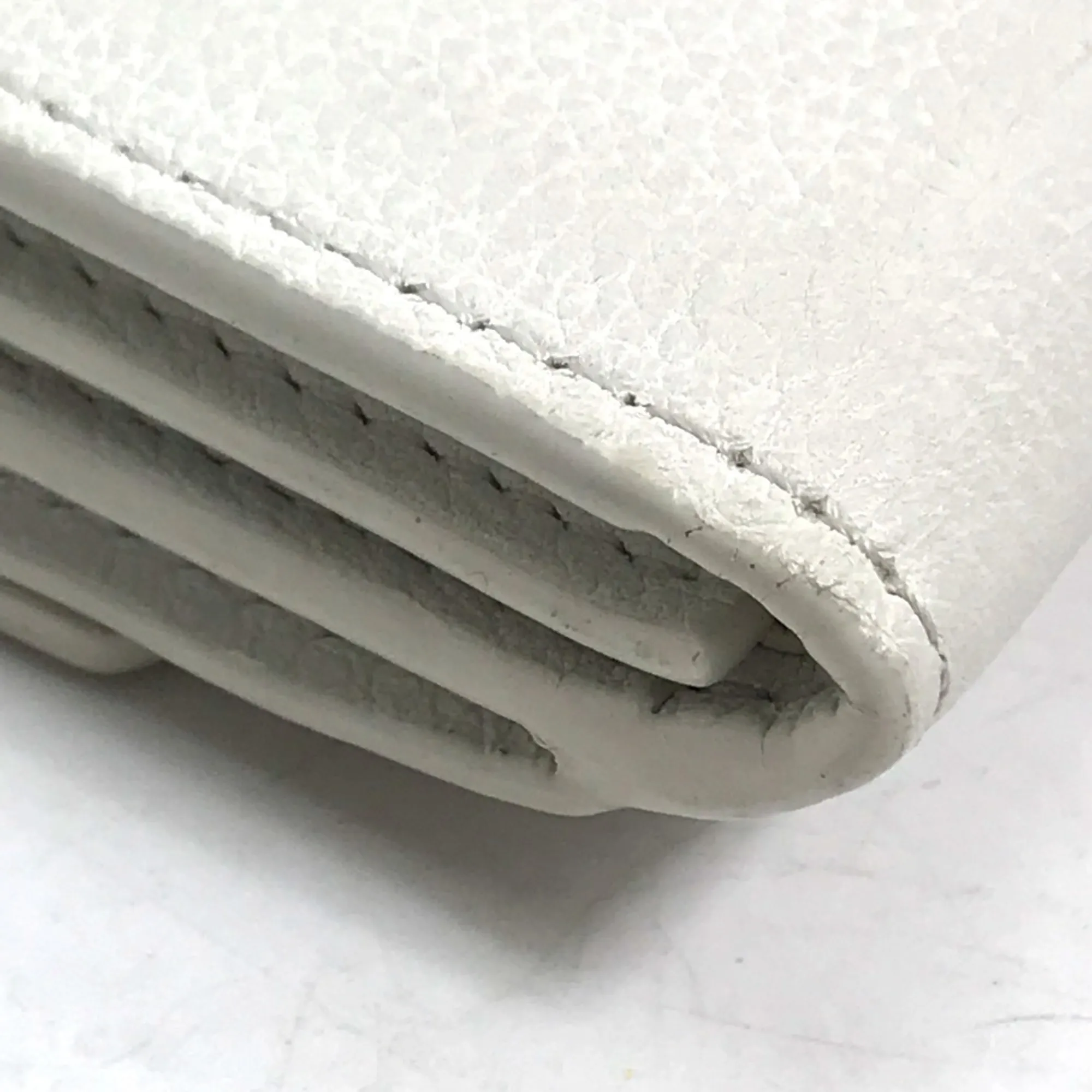 LOUIS VUITTON White Leather Wallet