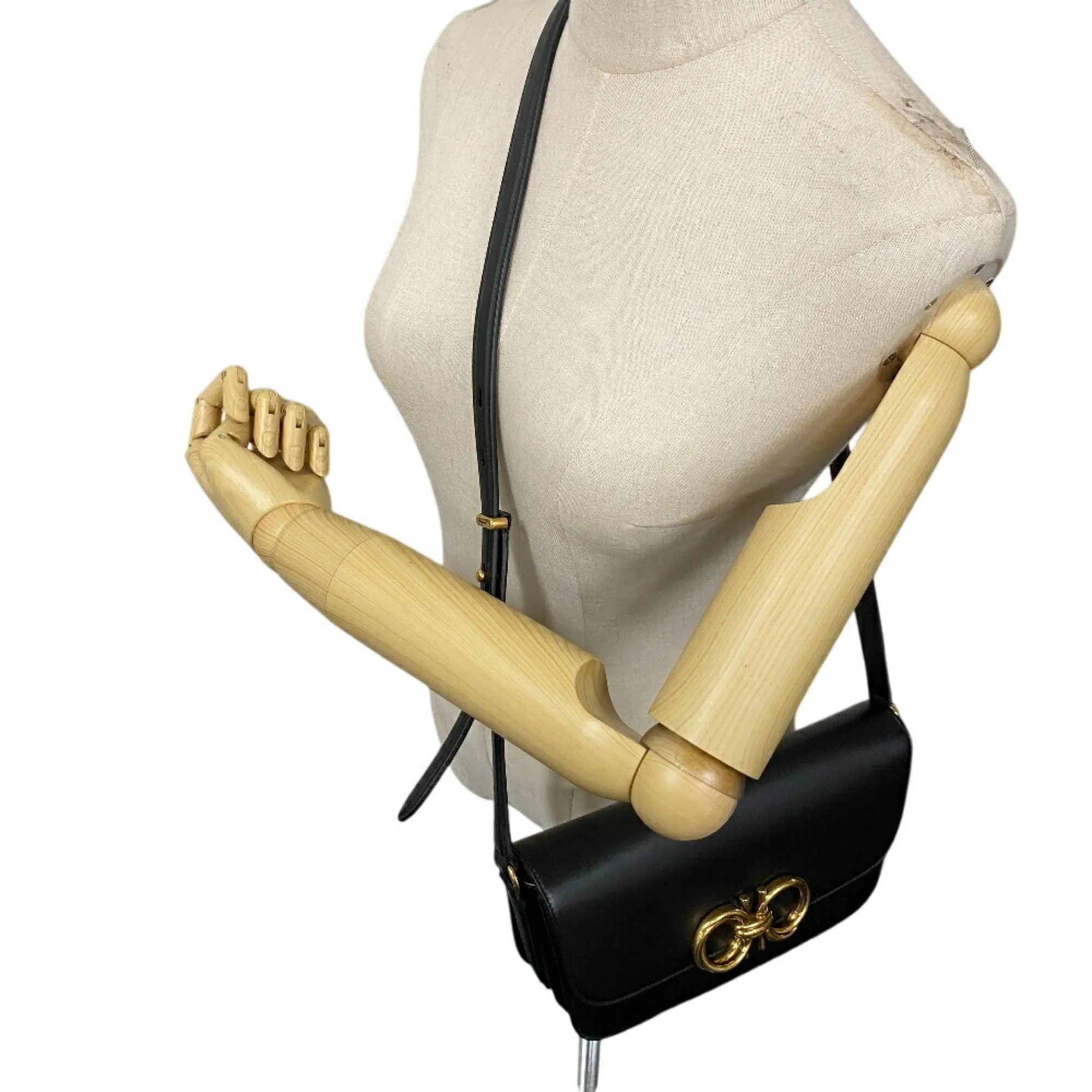 SALVATORE FERRAGAMO Black Shoulder Bag