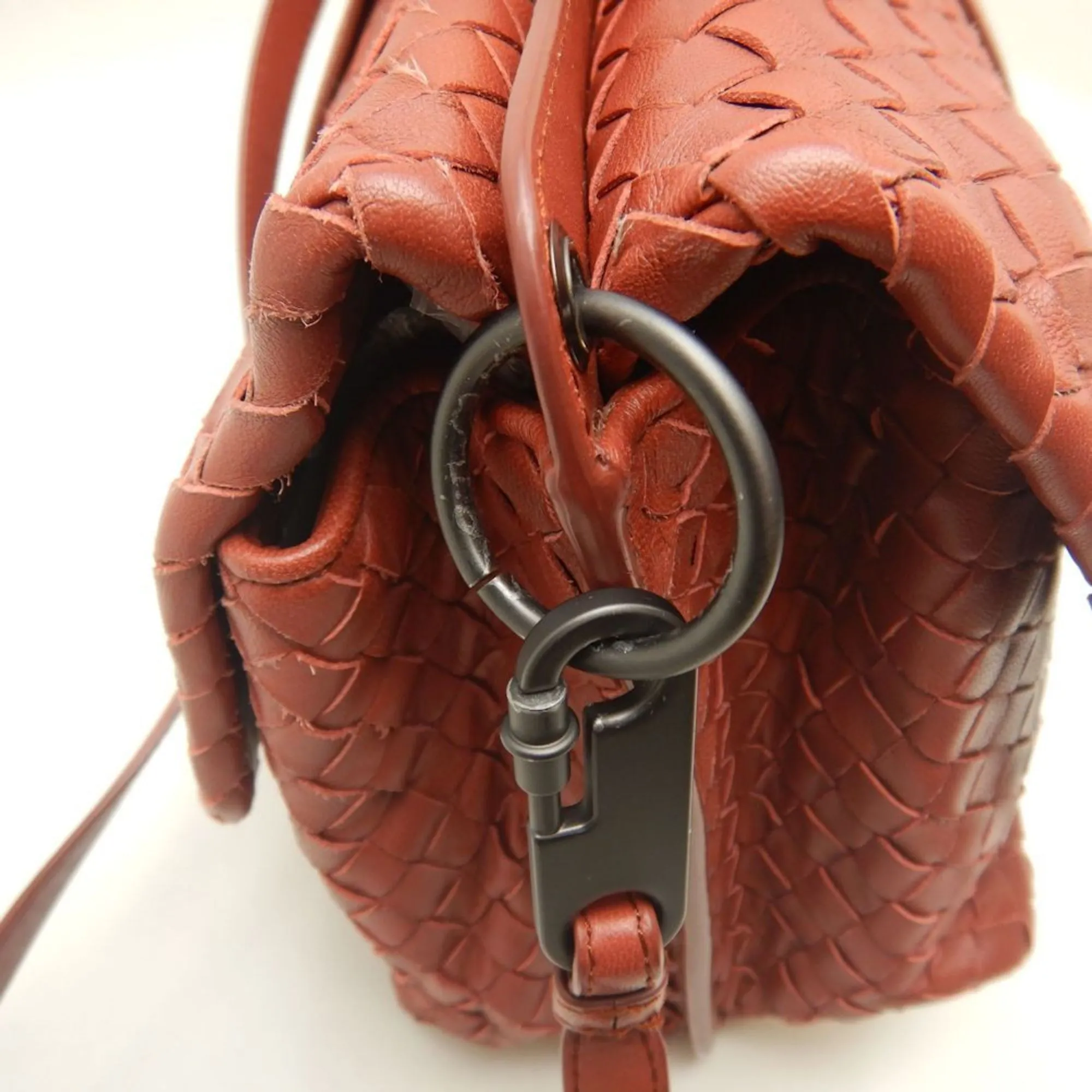 BOTTEGA VENETA Red Leather Intrecciato Shoulder Bag