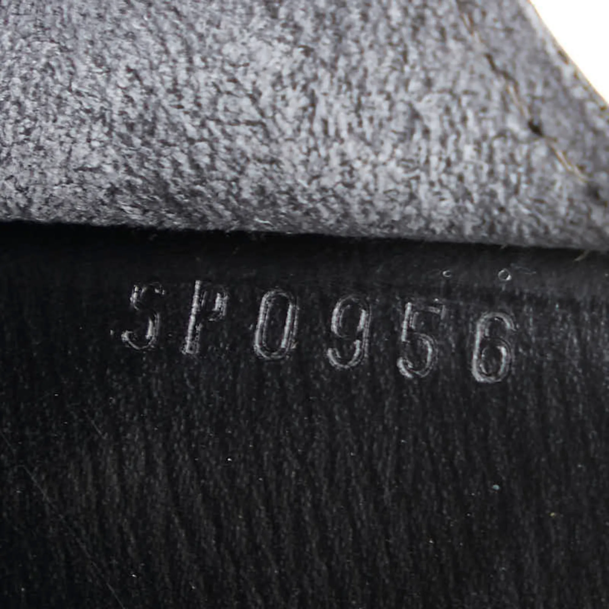 LOUIS VUITTON Black Leather Shoulder Bag