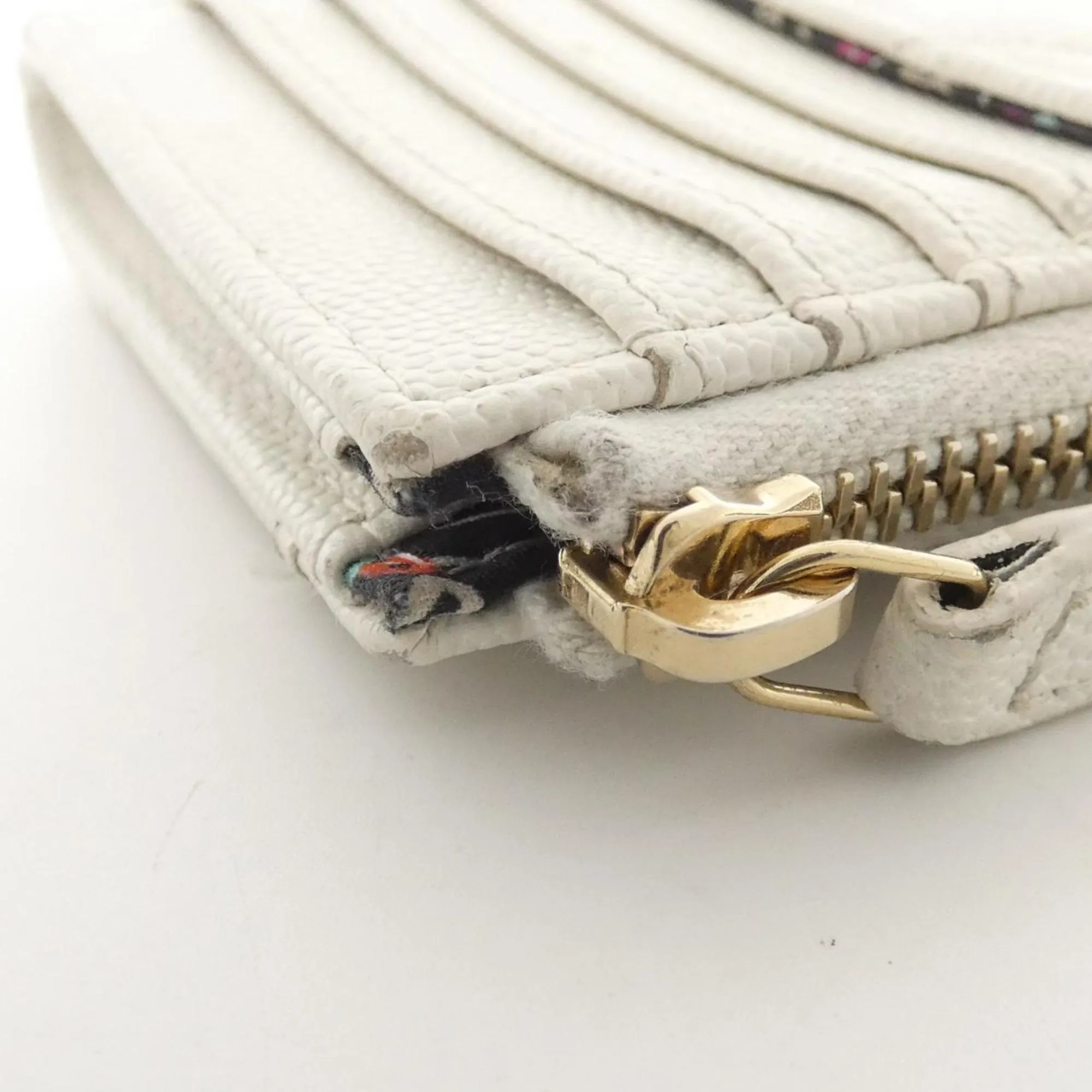 CHANEL White Card Holder