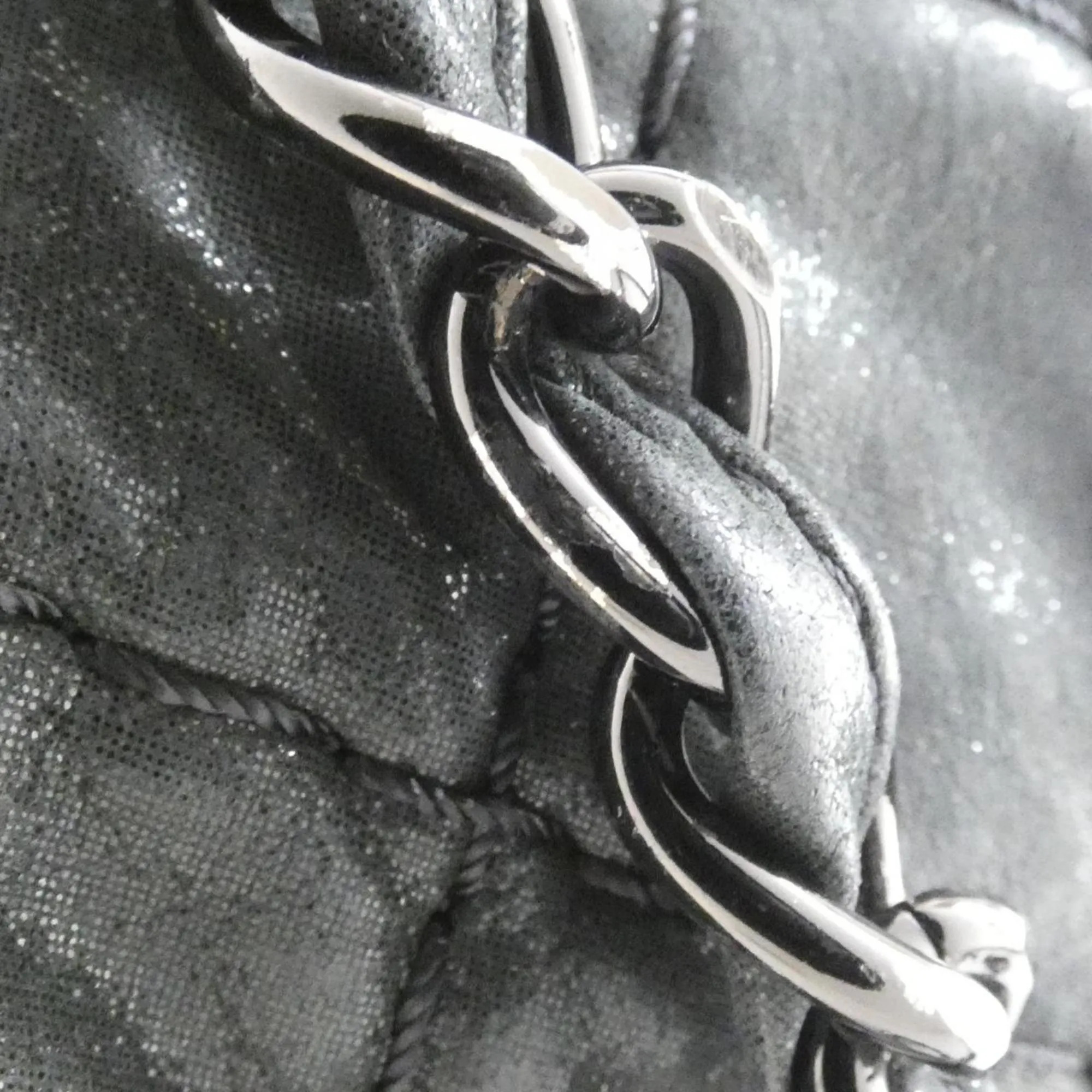 CHANEL Black Shoulder Bag