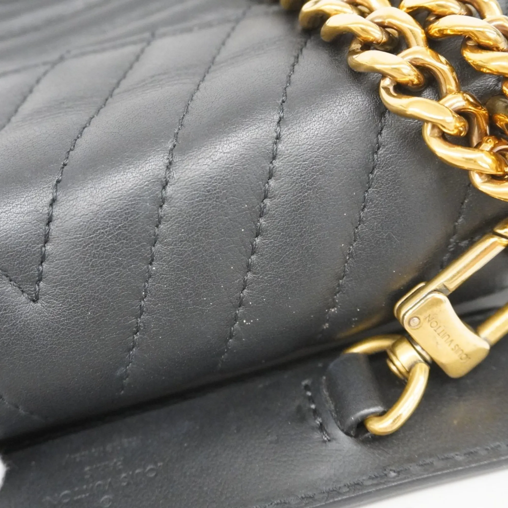 LOUIS VUITTON Black Shoulder Bag