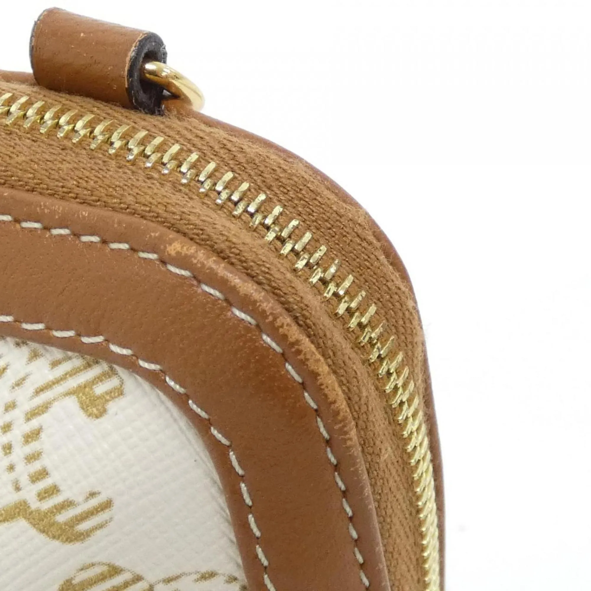 CELINE White 2C Shoulder Bag