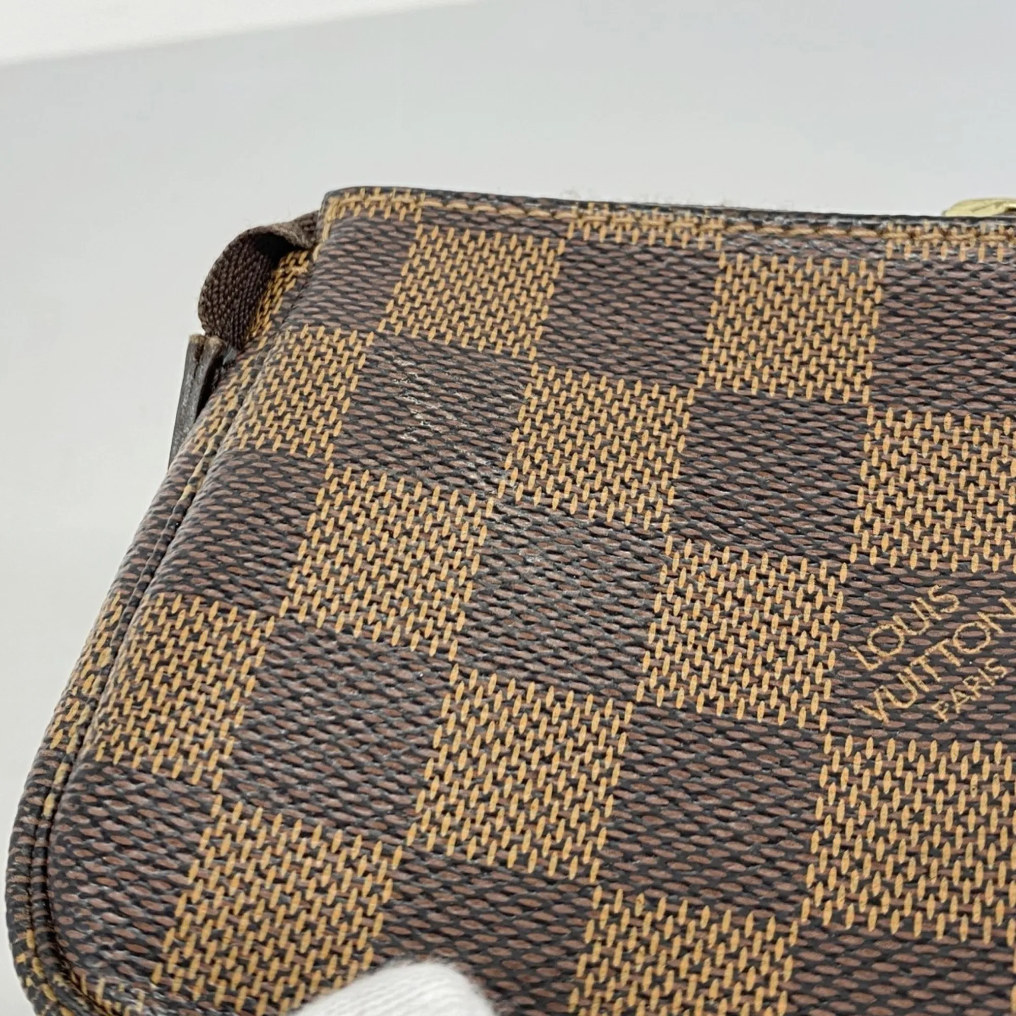 LOUIS VUITTON Brown Damier Pouch