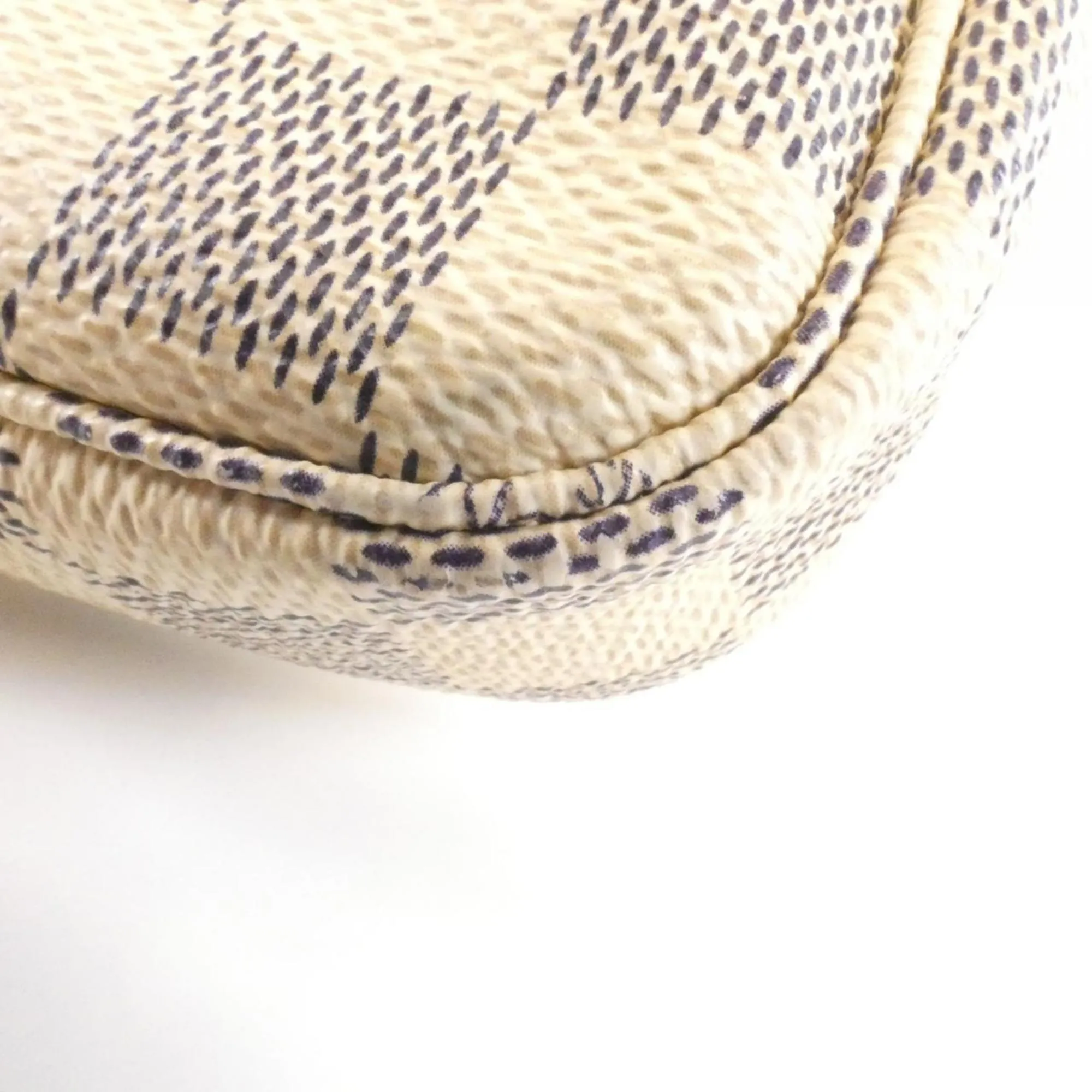 LOUIS VUITTON Gold Damier Pouch