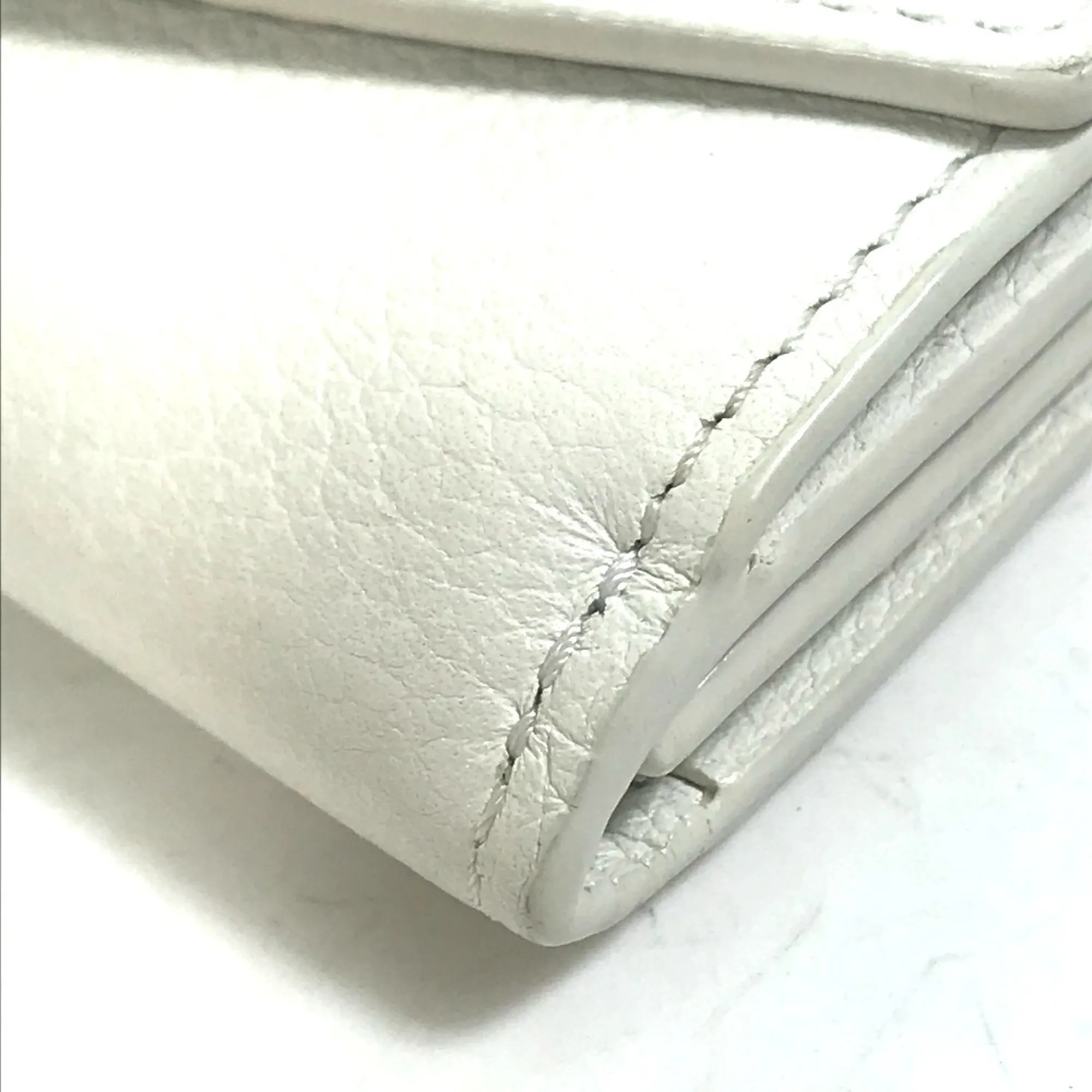 LOUIS VUITTON White Leather Wallet