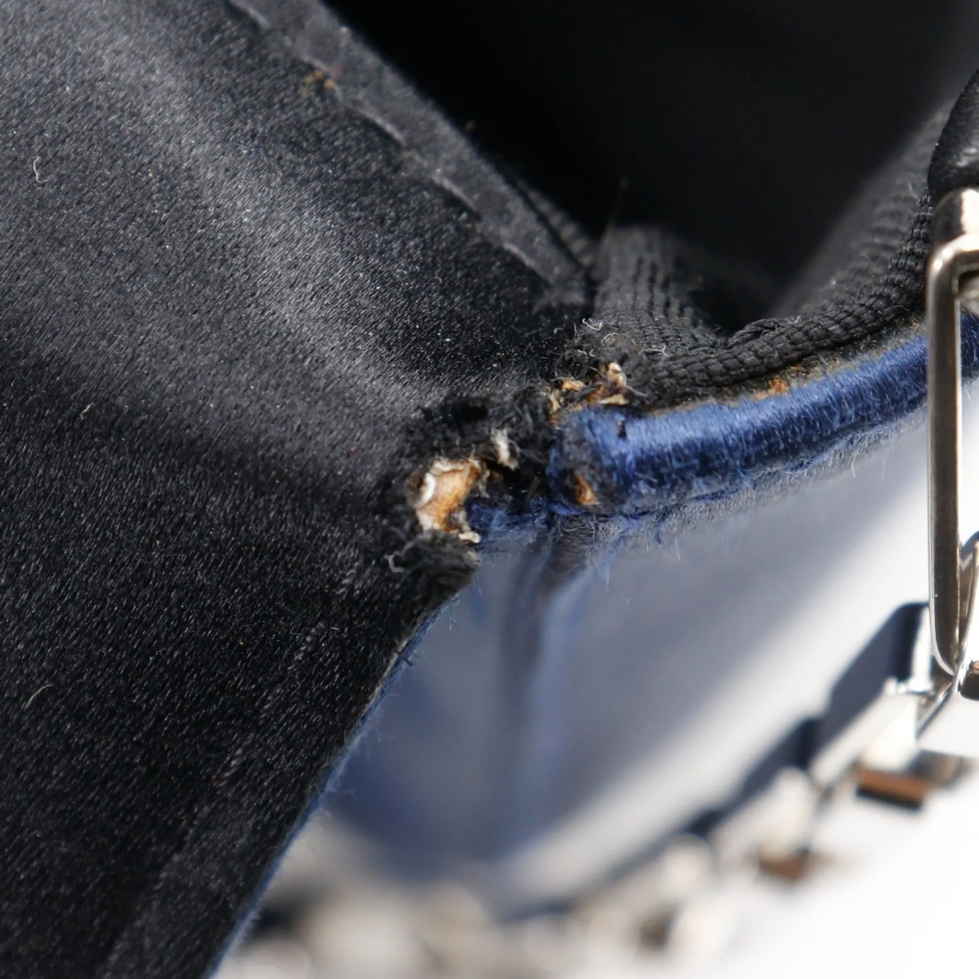 CHANEL Blue Shoulder Bag