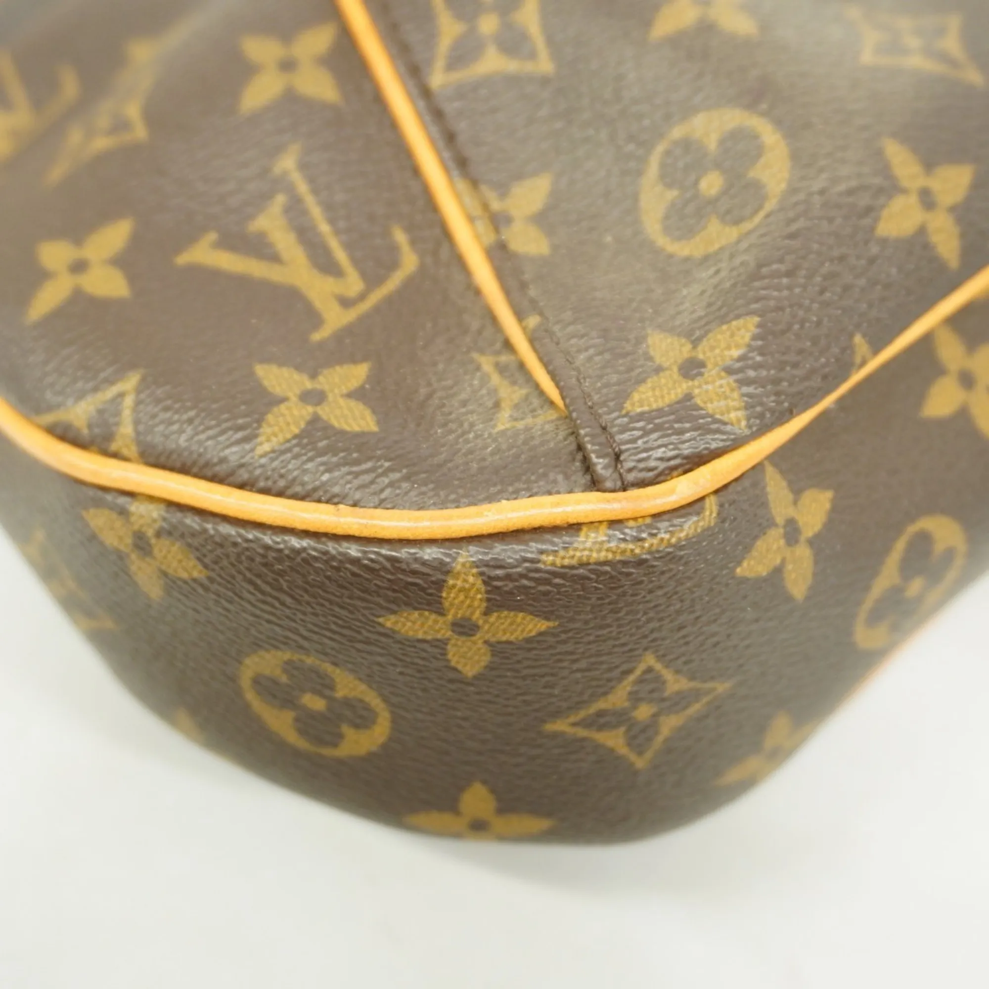 LOUIS VUITTON Brown Monogram Shoulder Bag