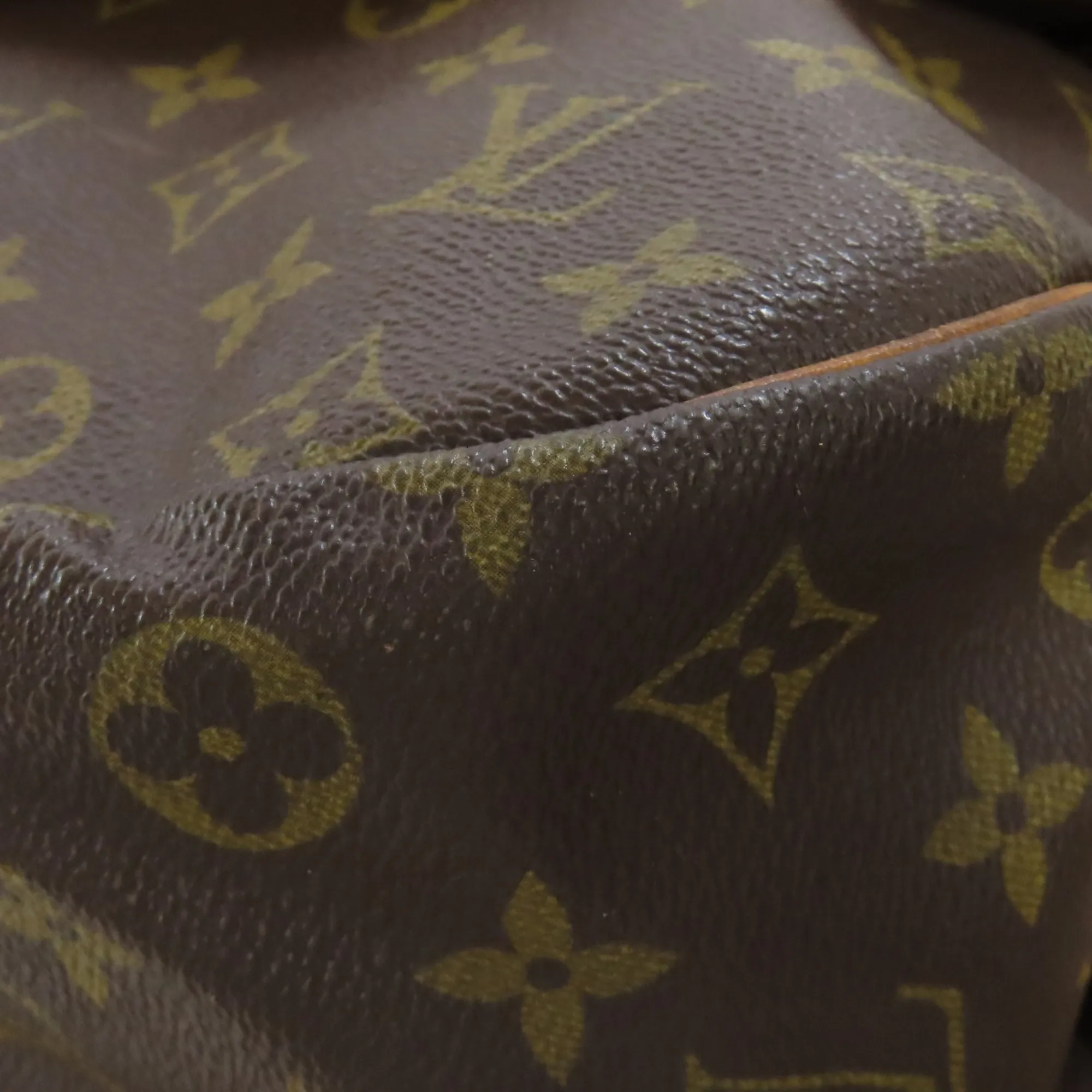 LOUIS VUITTON Brown Monogram Shoulder Bag