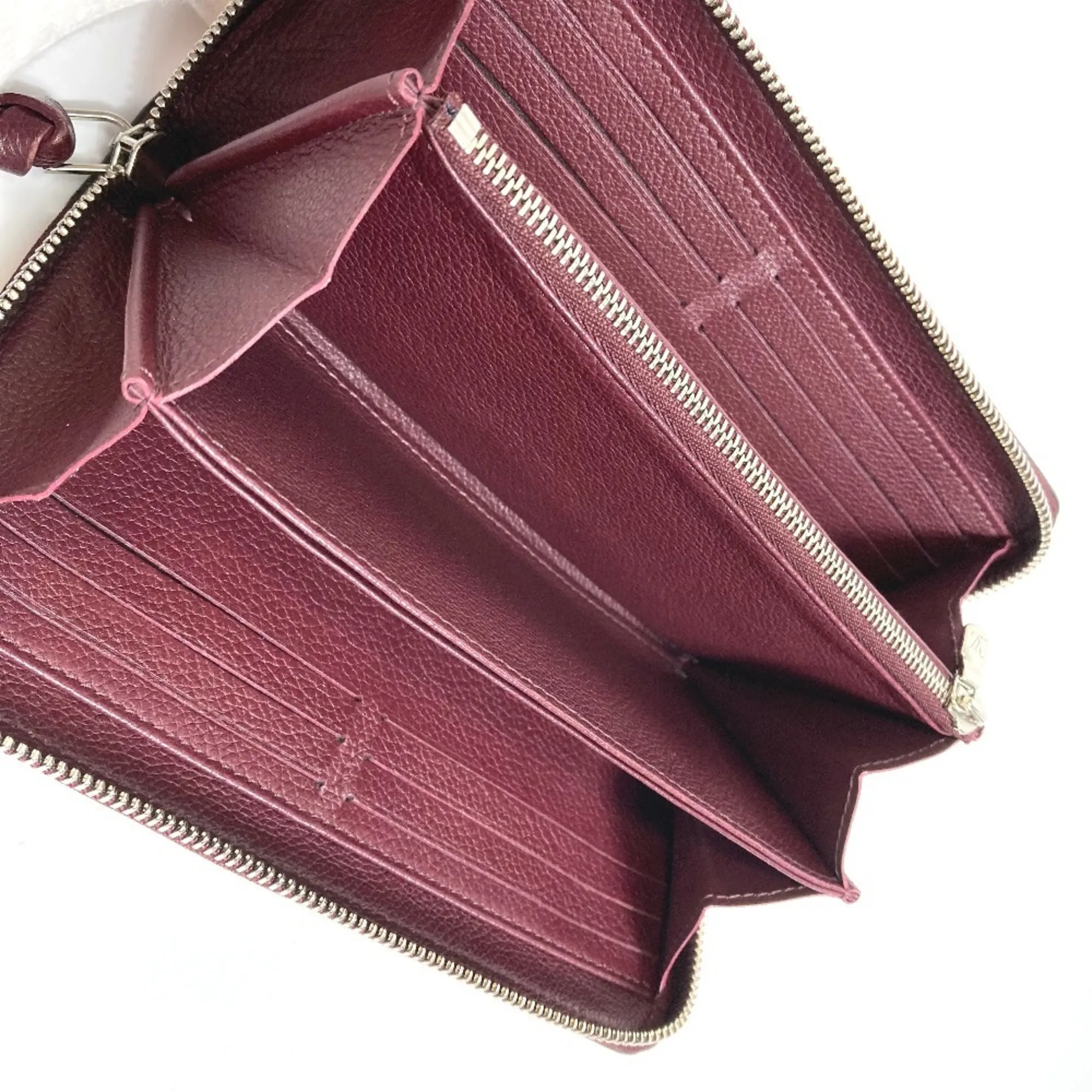 LOUIS VUITTON Cream Leather Wallet