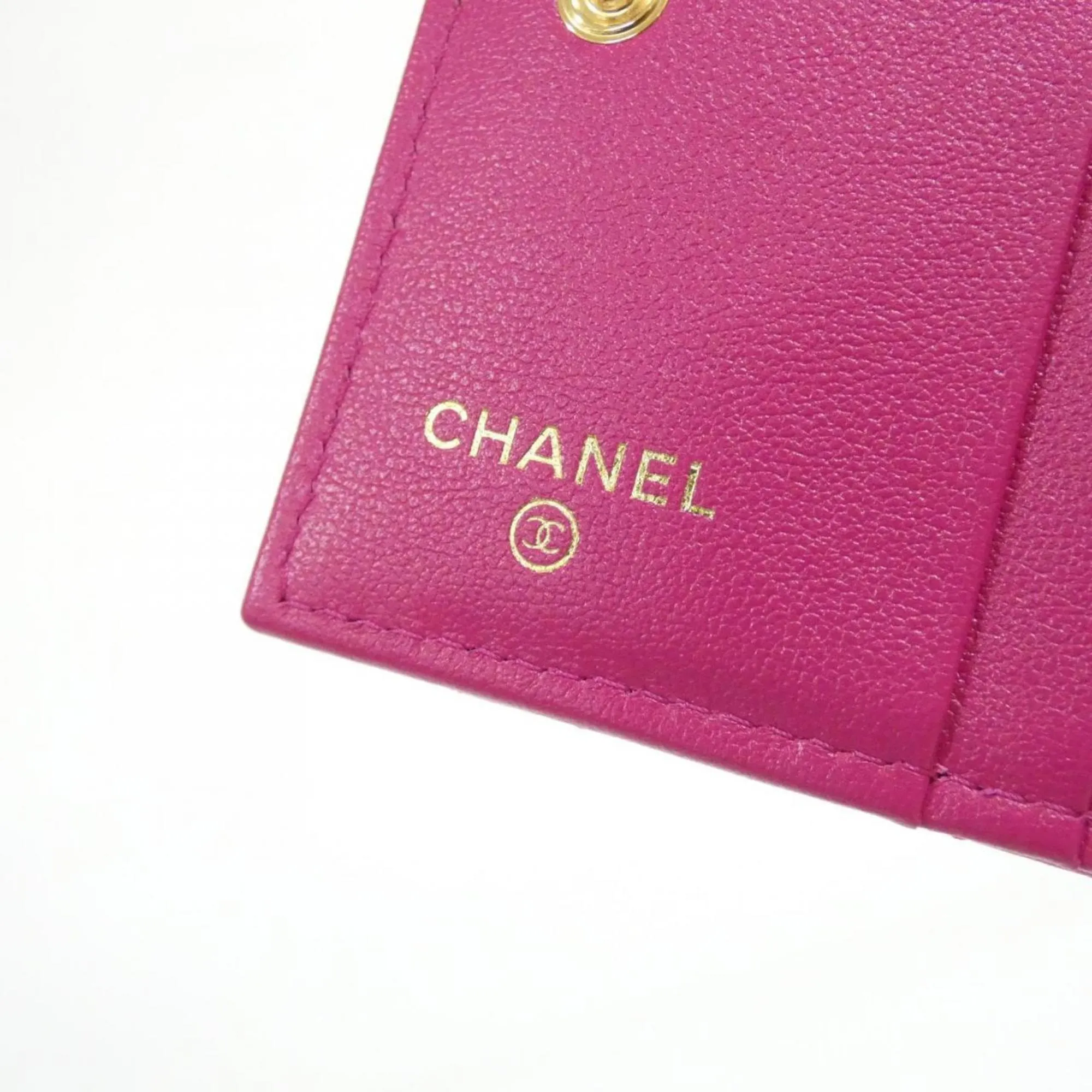 CHANEL Pink Wallet