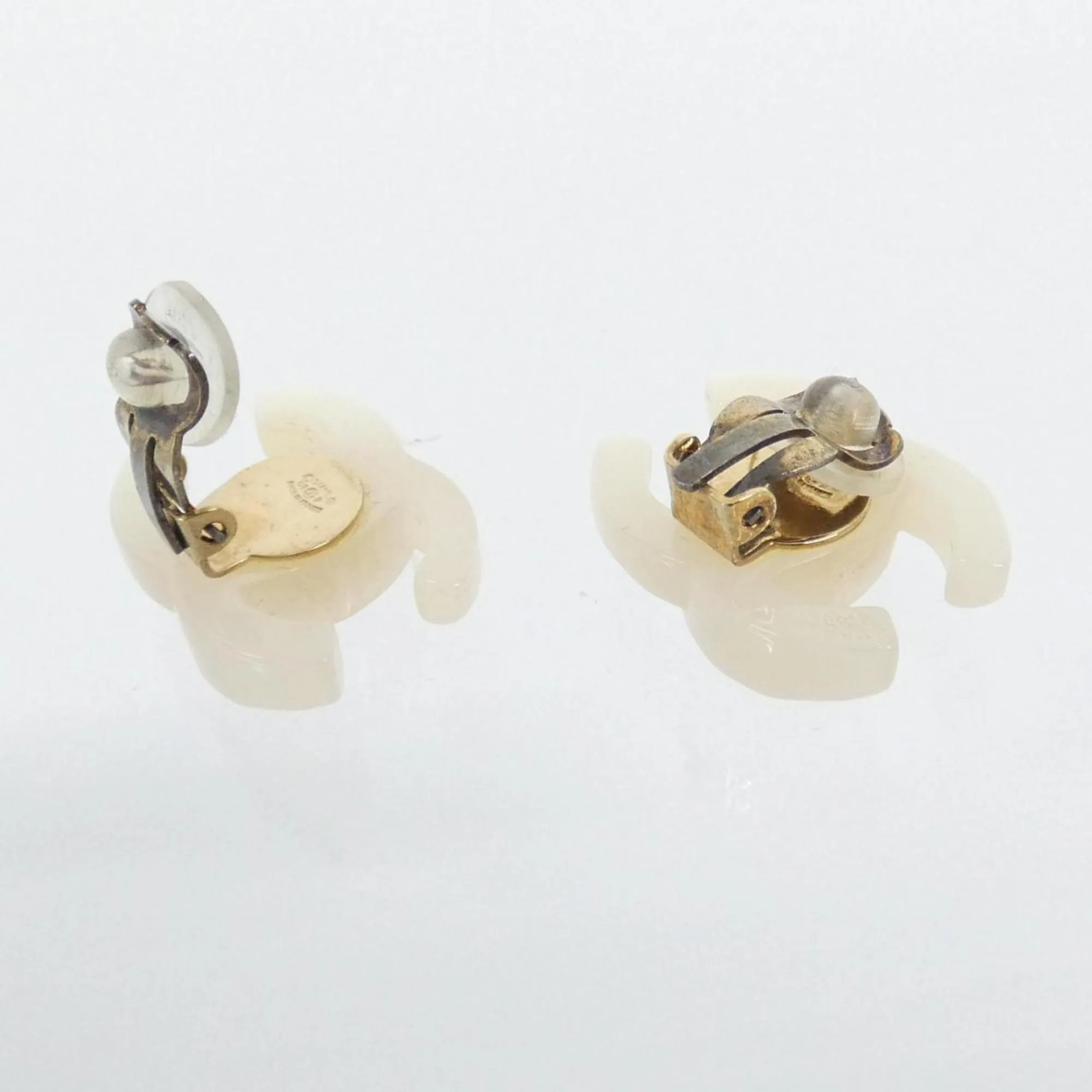 CHANEL White Earrings