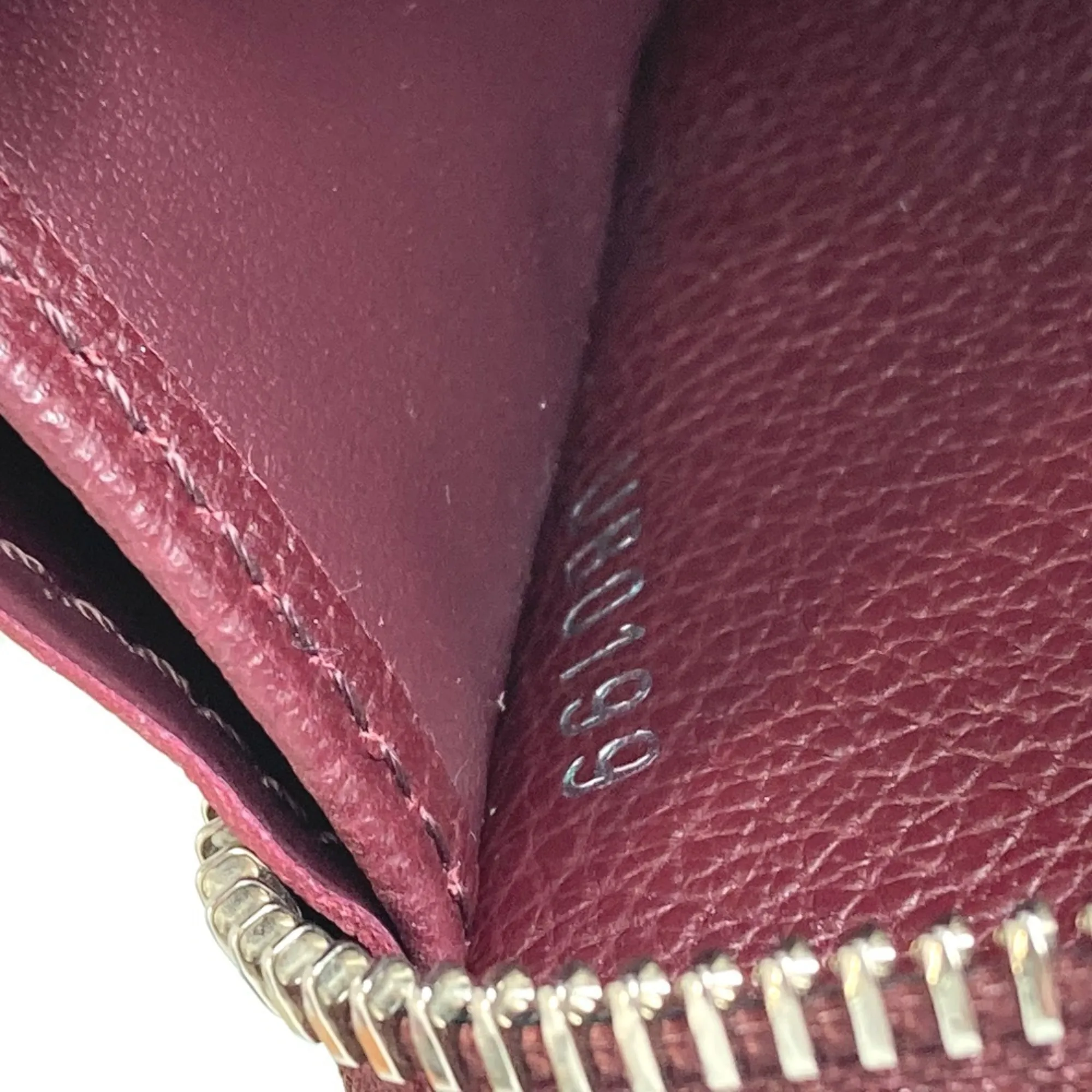 LOUIS VUITTON Cream Leather Wallet