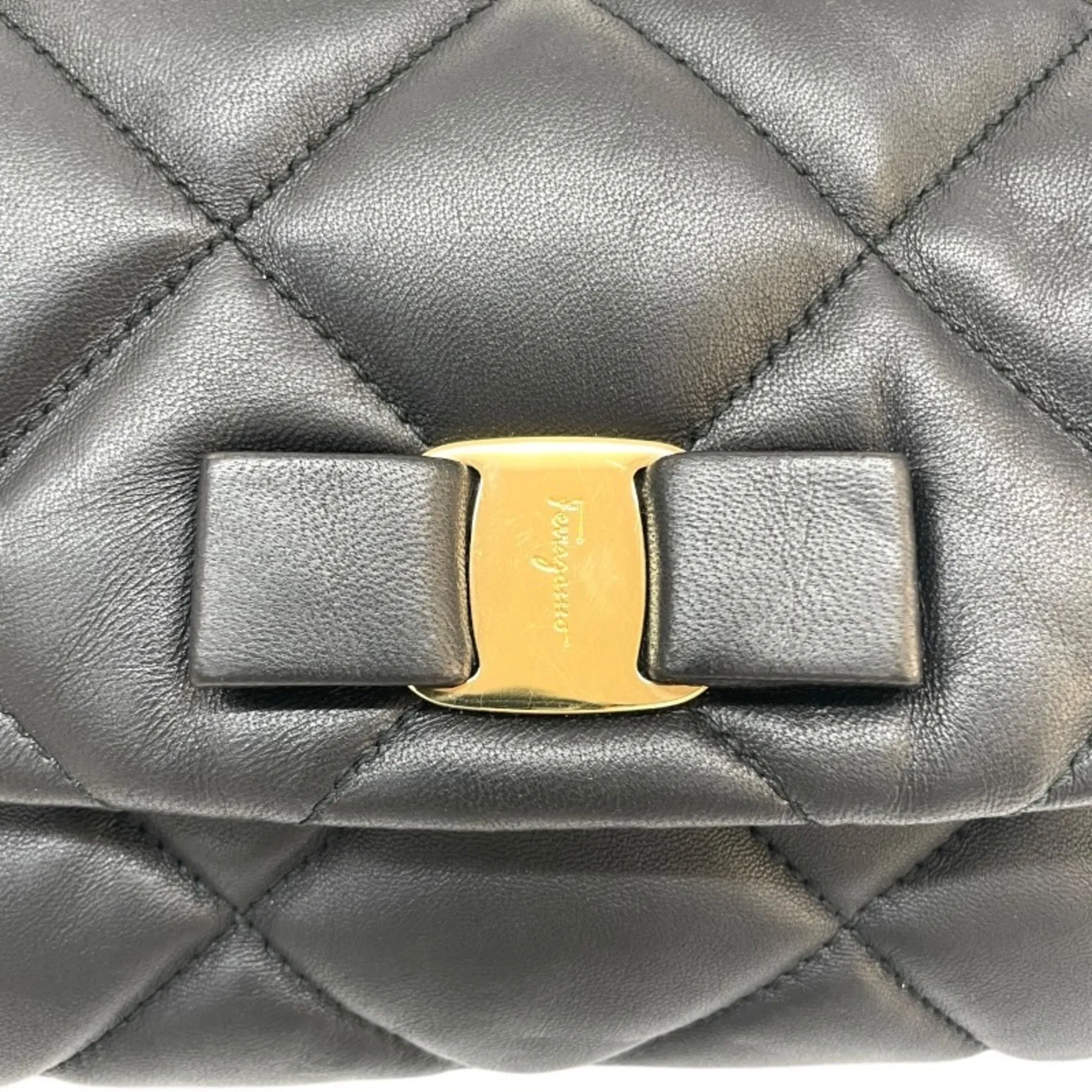 SALVATORE FERRAGAMO Black Leather Shoulder Bag