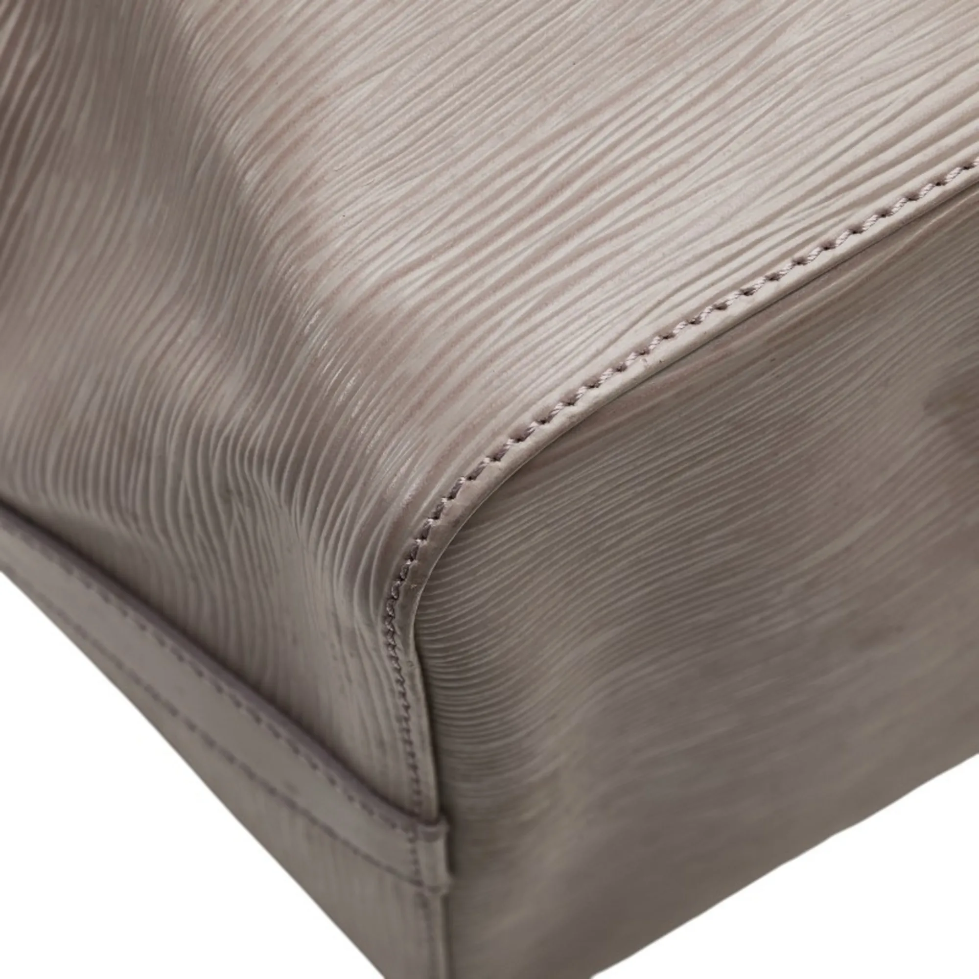 LOUIS VUITTON Purple Leather Shoulder Bag