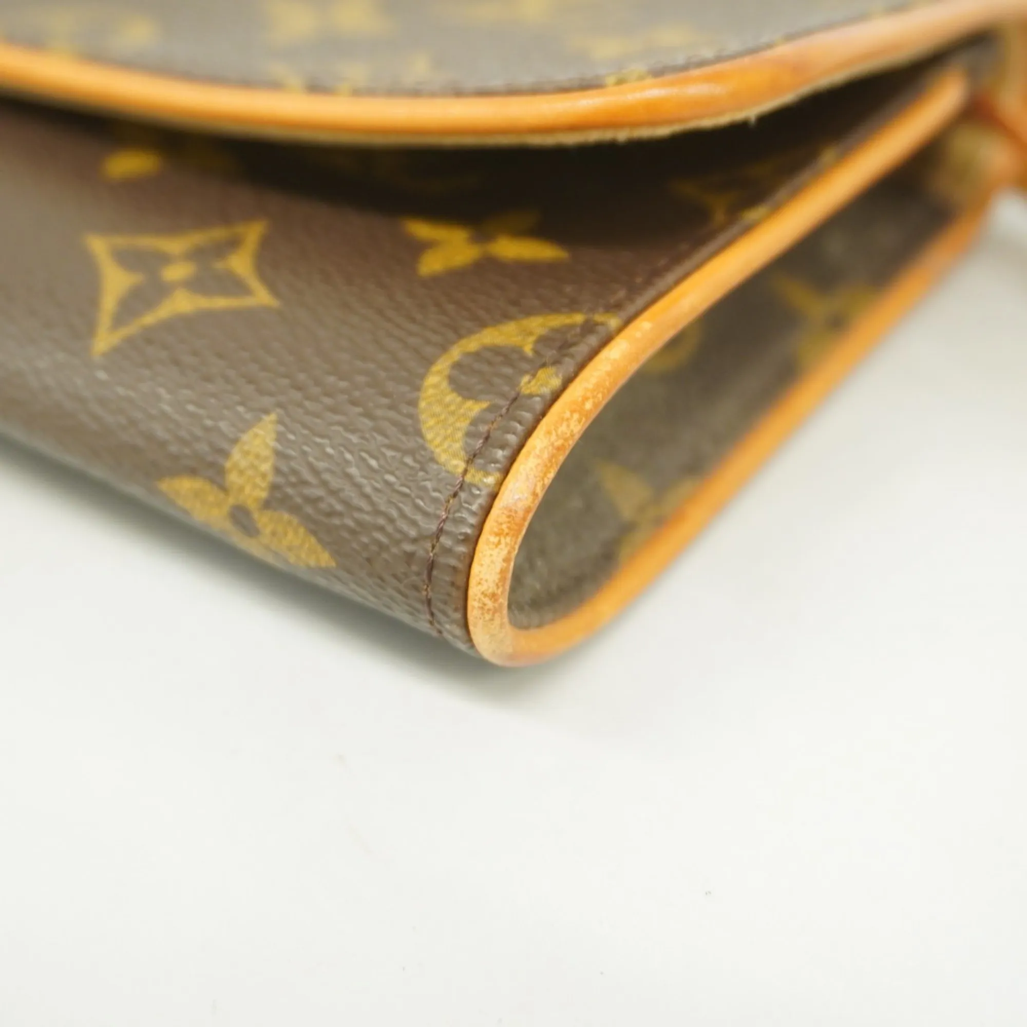 LOUIS VUITTON Brown Monogram Shoulder Bag