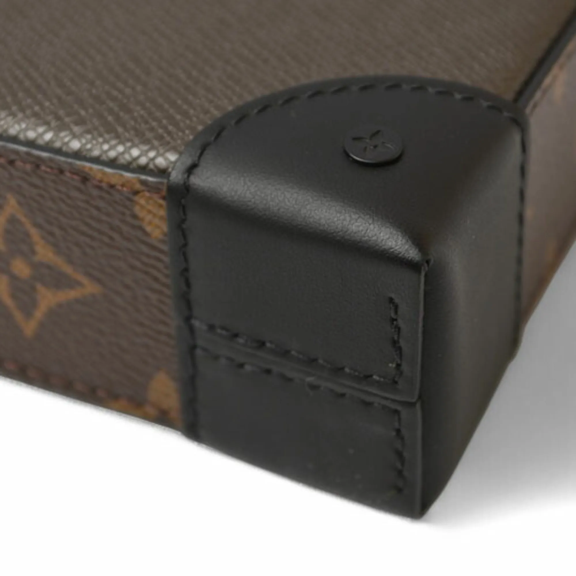 LOUIS VUITTON Brown Monogram Clutch Bag