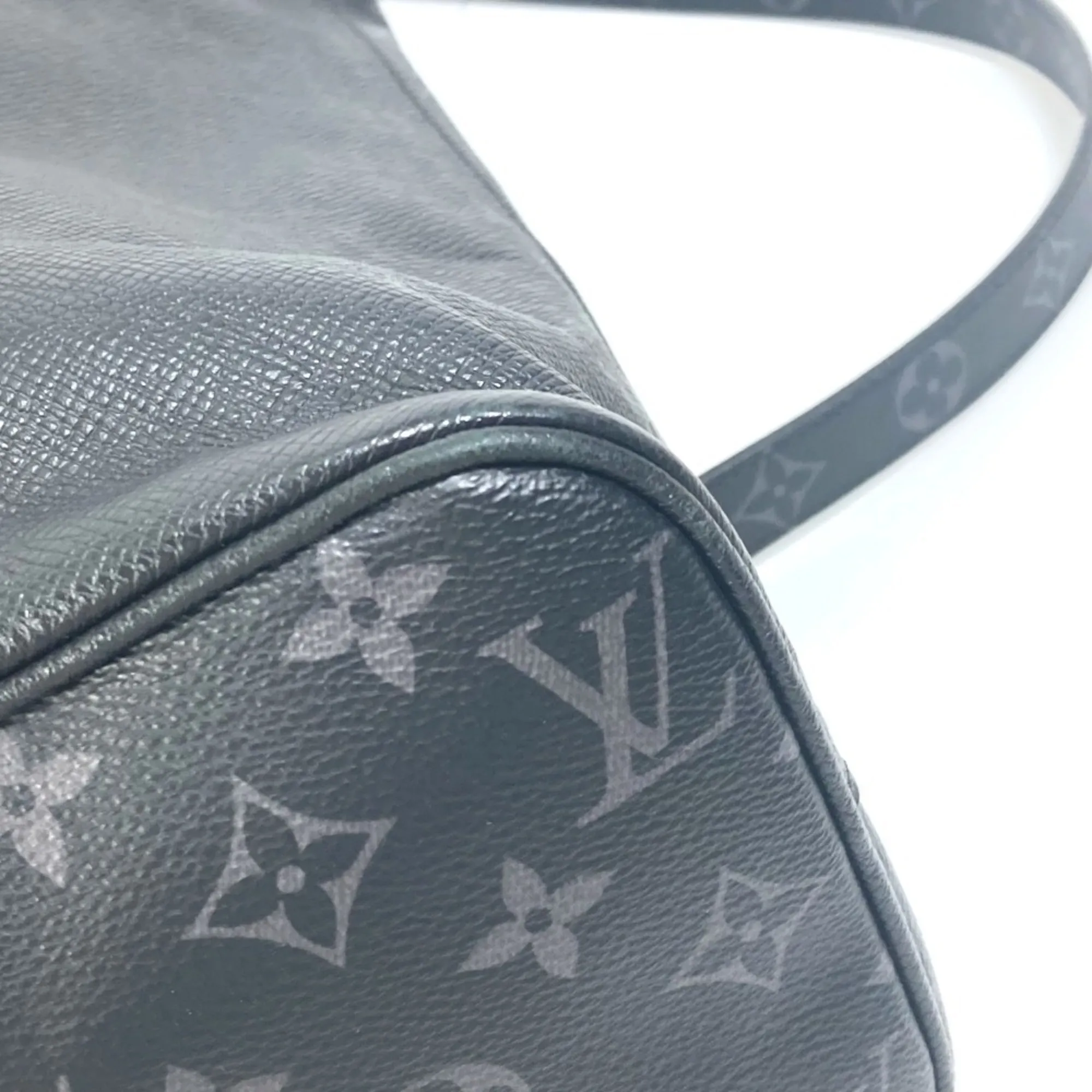LOUIS VUITTON Black Monogram Leather Shoulder Bag