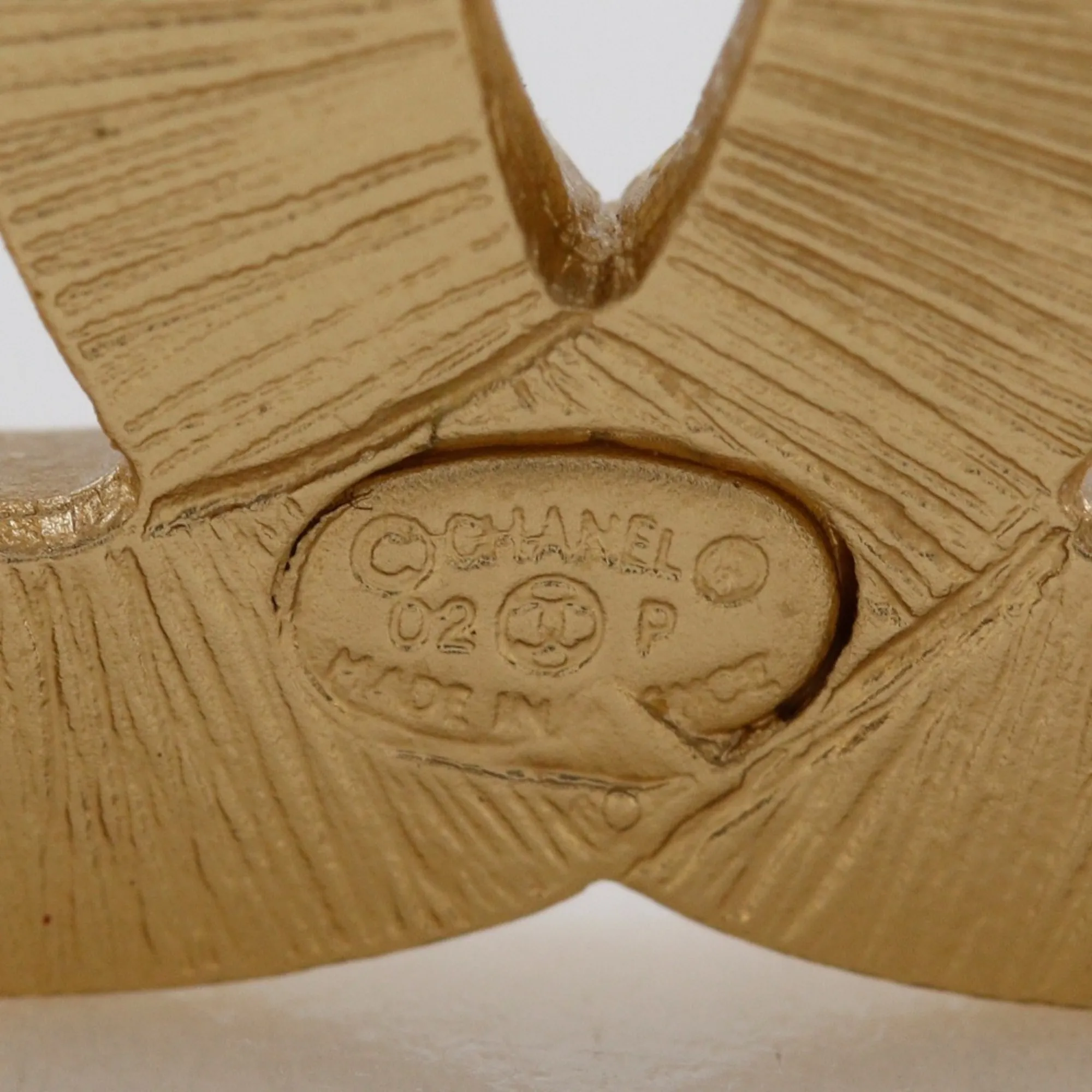 CHANEL Pink Pearl Logo Bracelet