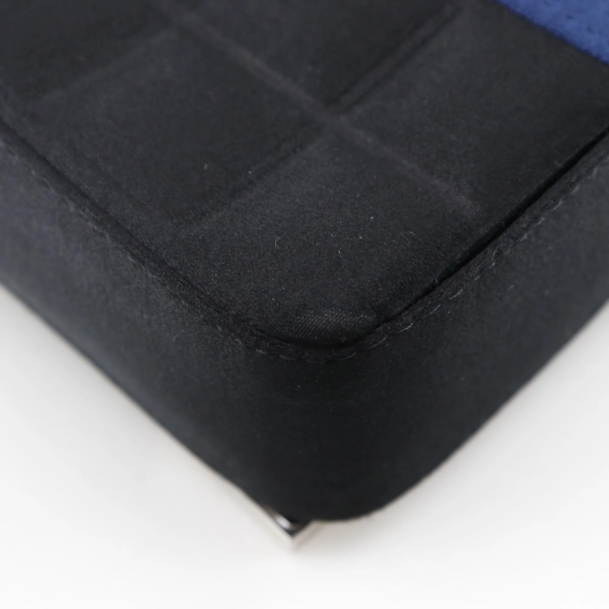 CHANEL Blue Shoulder Bag