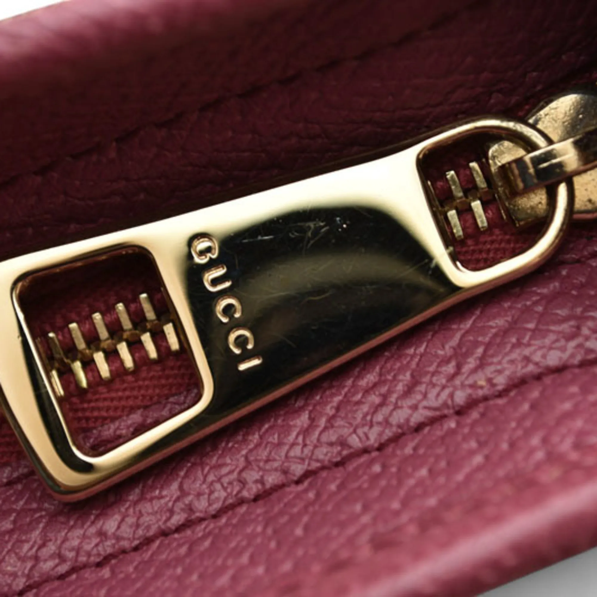 GUCCI Cream Shoulder Bag