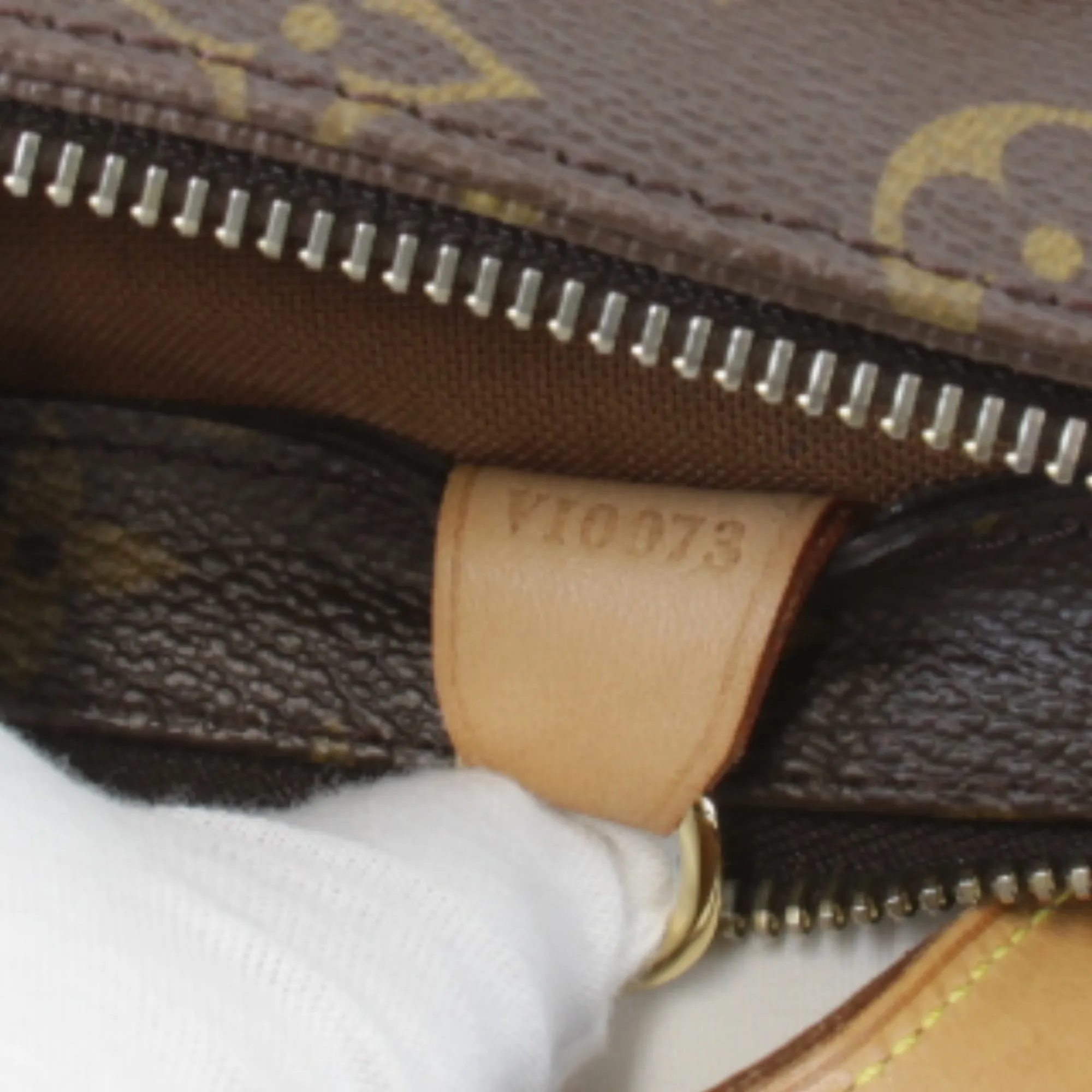 LOUIS VUITTON Brown Monogram Bag