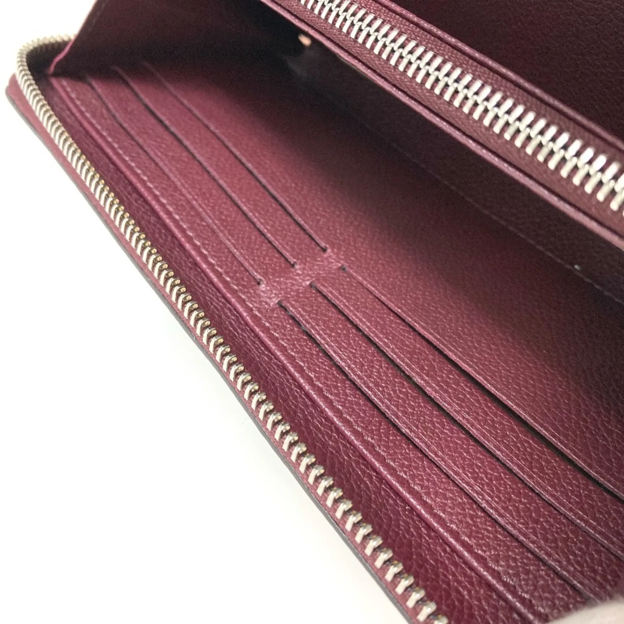 LOUIS VUITTON Cream Leather Wallet