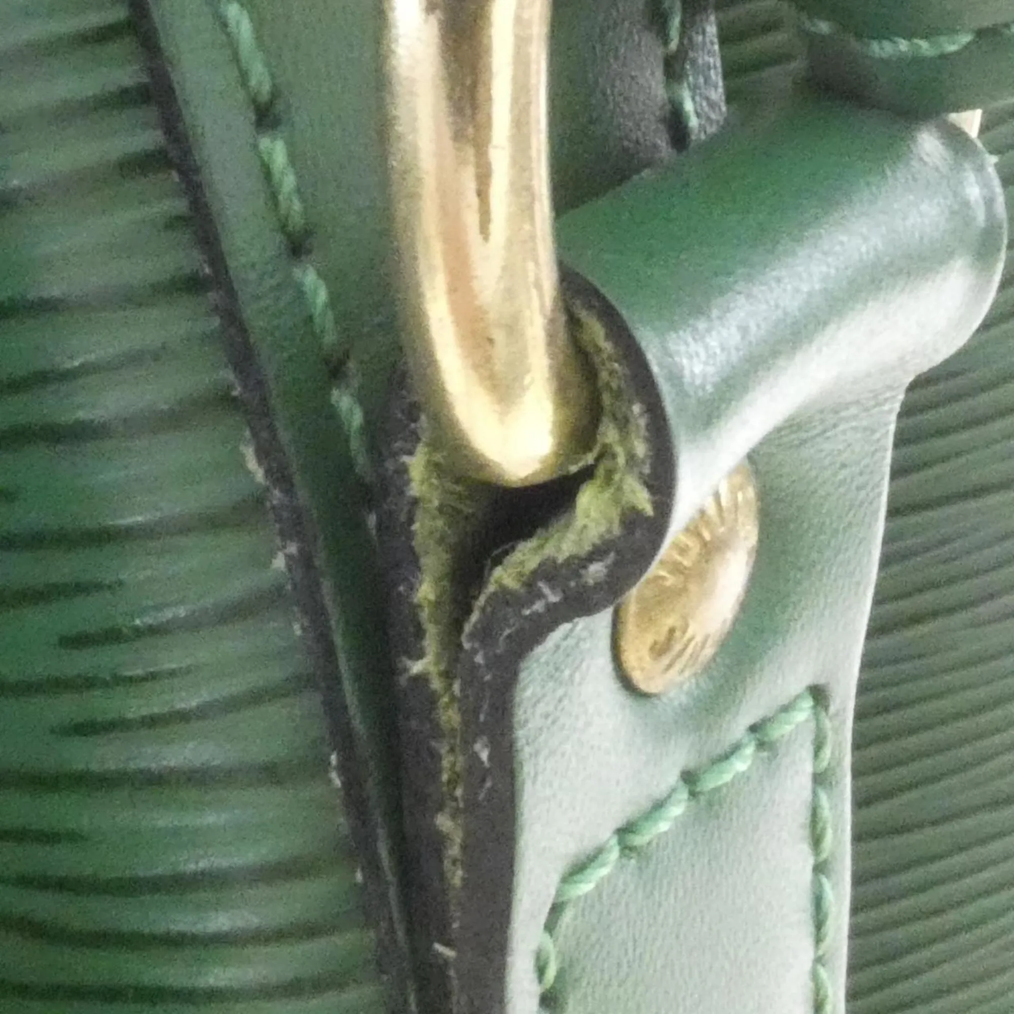 LOUIS VUITTON Green Shoulder Bag