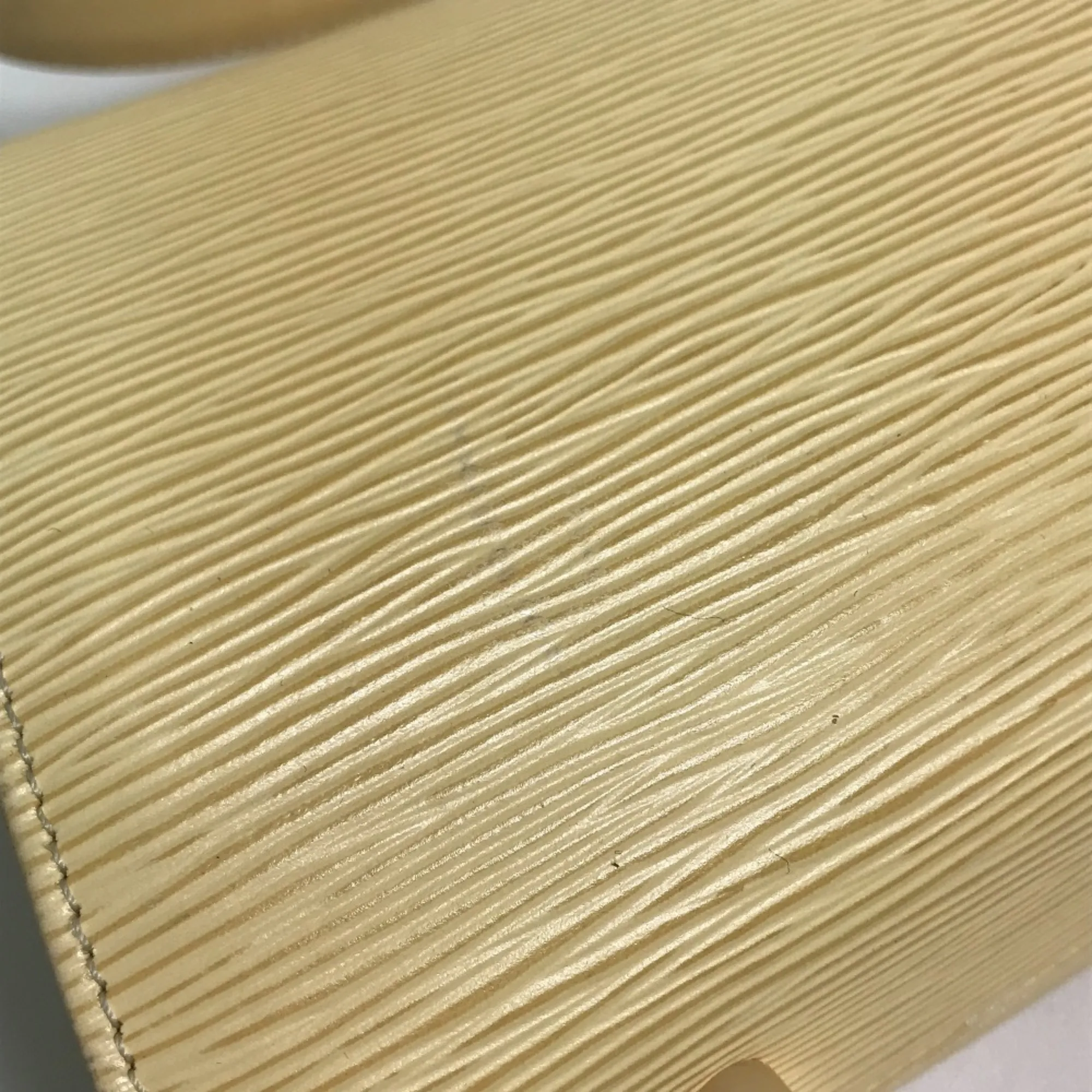 LOUIS VUITTON Yellow Leather Shoulder Bag